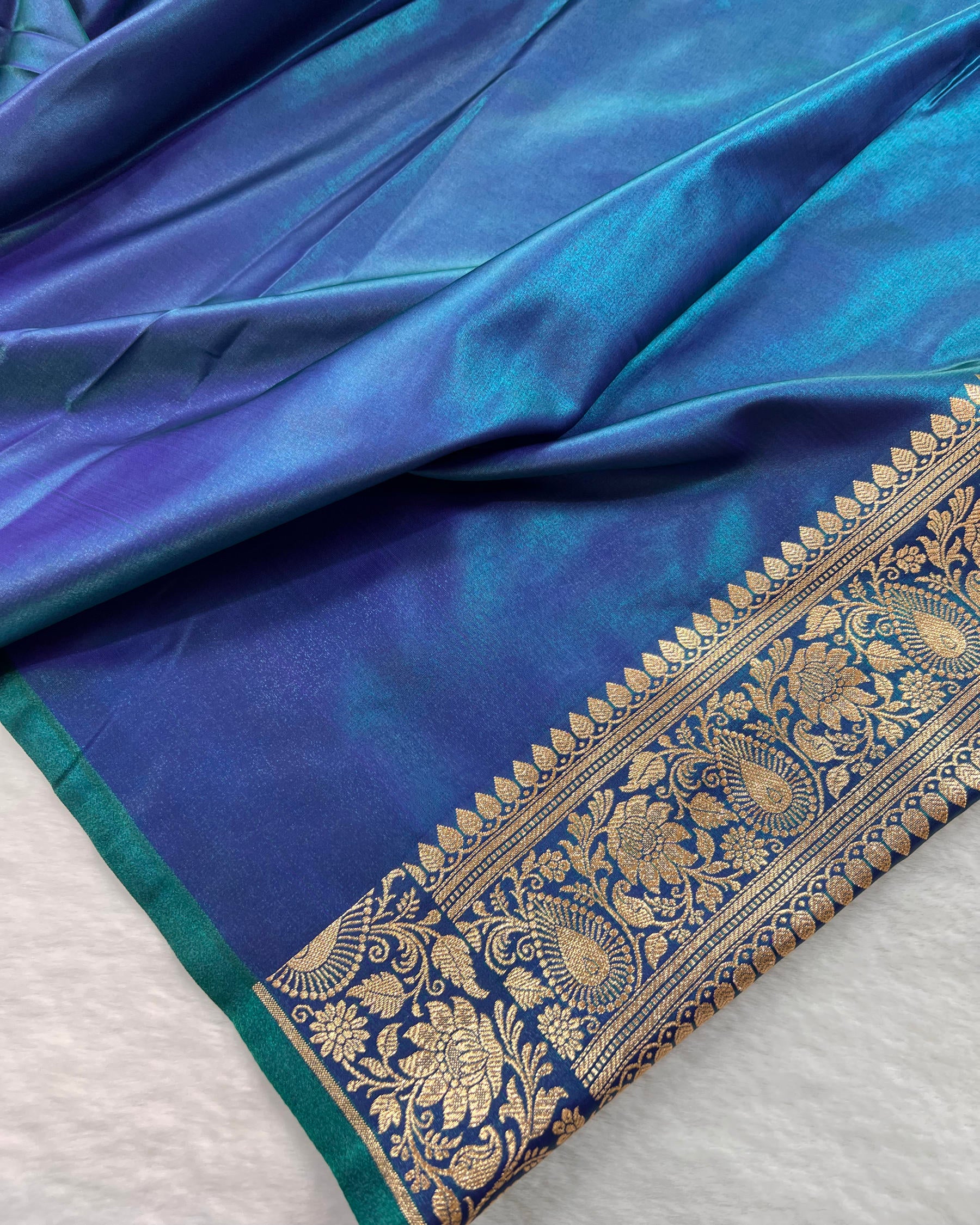 Cross Peacock Shades Banarasi Booti Mashru Satin Silk Saree - Niyarah