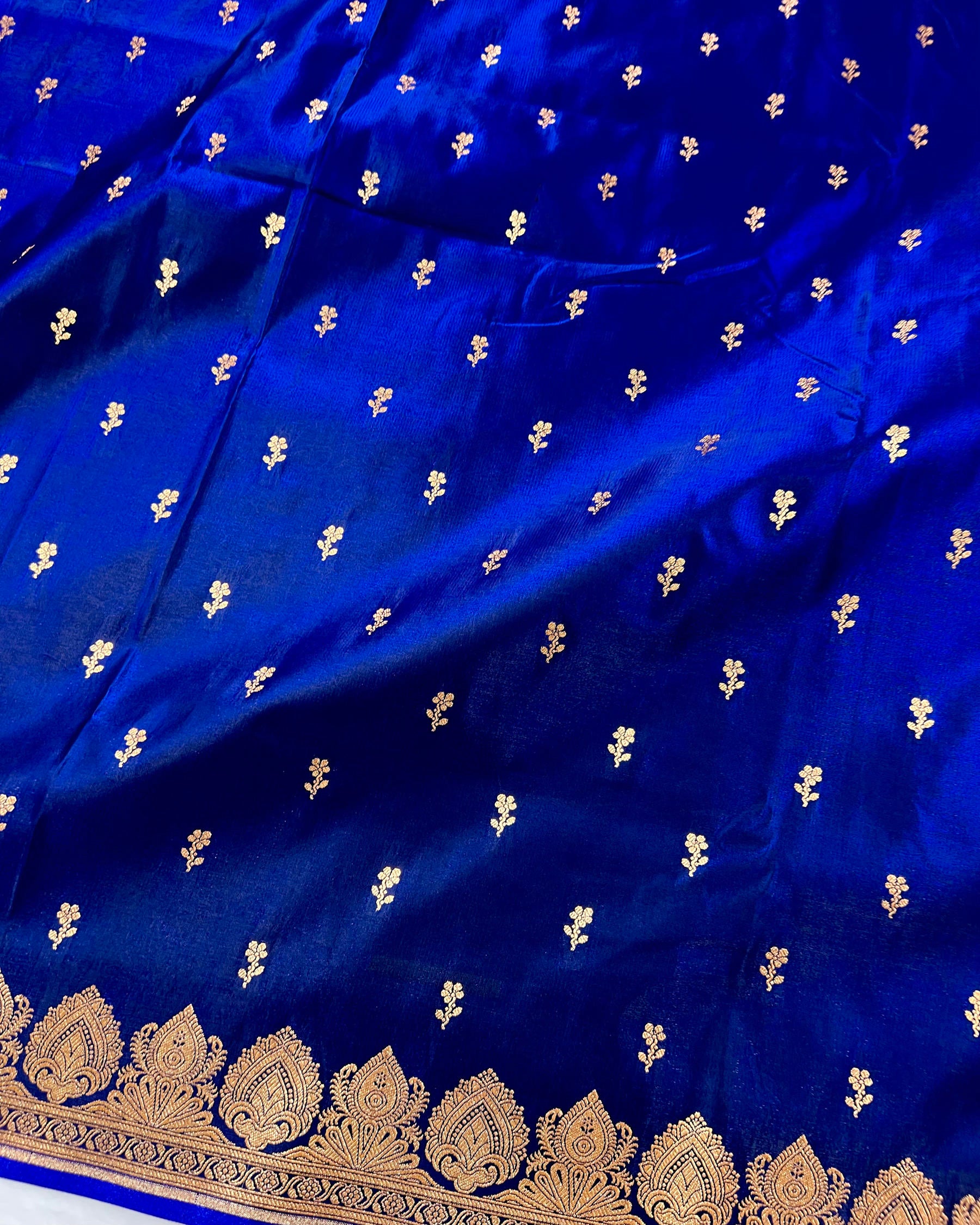 Royal Blue Banarasi Floral Booti Satin Silk Saree - Niyarah