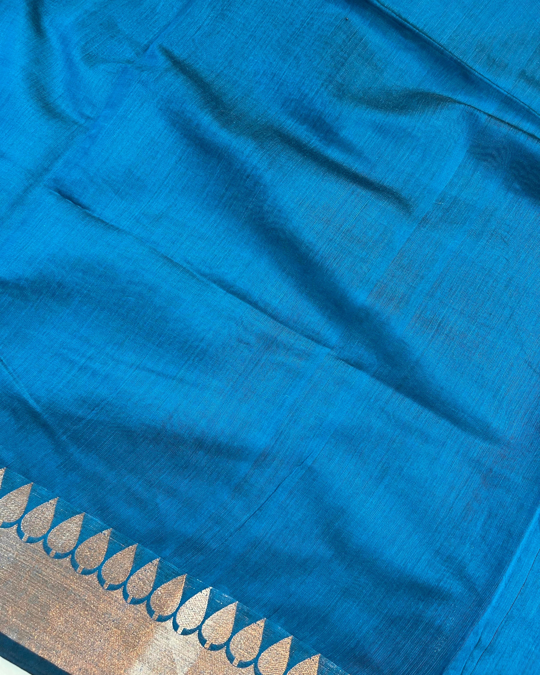 Daily Wear German Blue Plain Breathable Cotton Silk Saree - Niyarah
