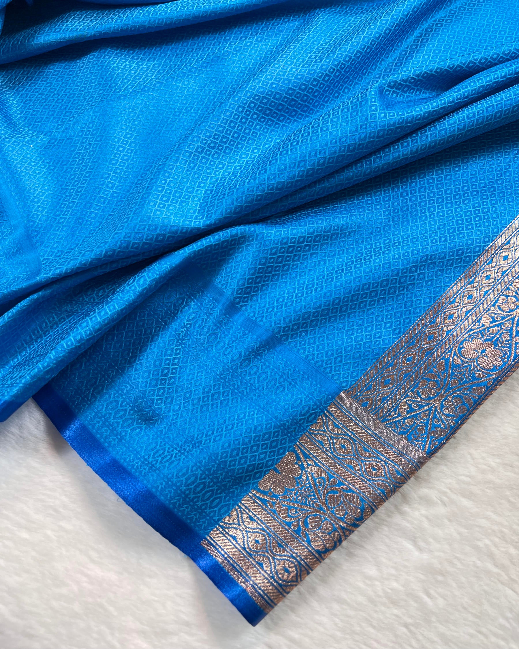 Wine Shades Banarasi Dot Pattern Booti Satin Silk Saree, Tanchui Blouse - Niyarah