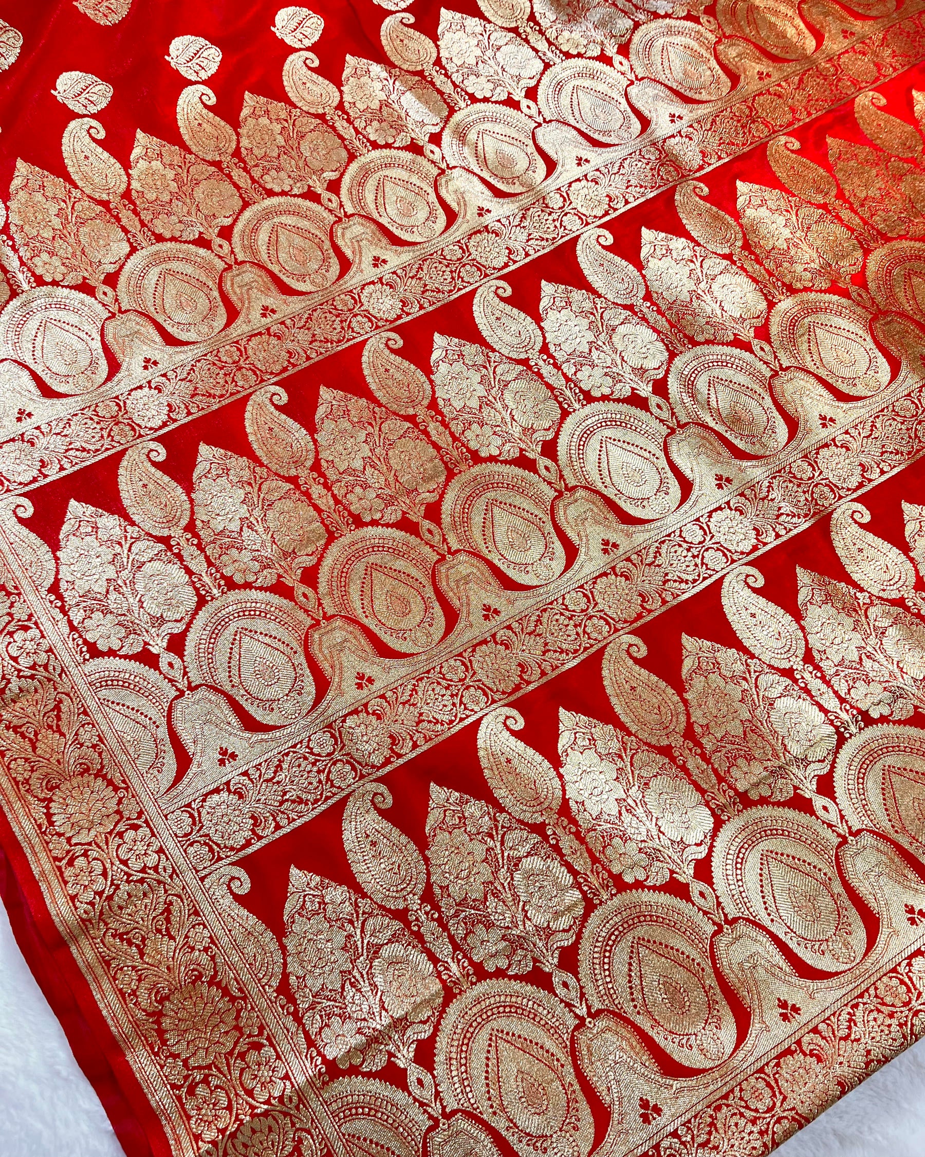 Red Shades Banarasi Boota Satin Silk Saree - Niyarah