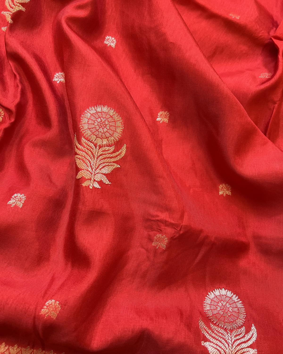Red Shades Banarasi-inspired Floral Boota Pattern Viscose Saree with Rich Pallu