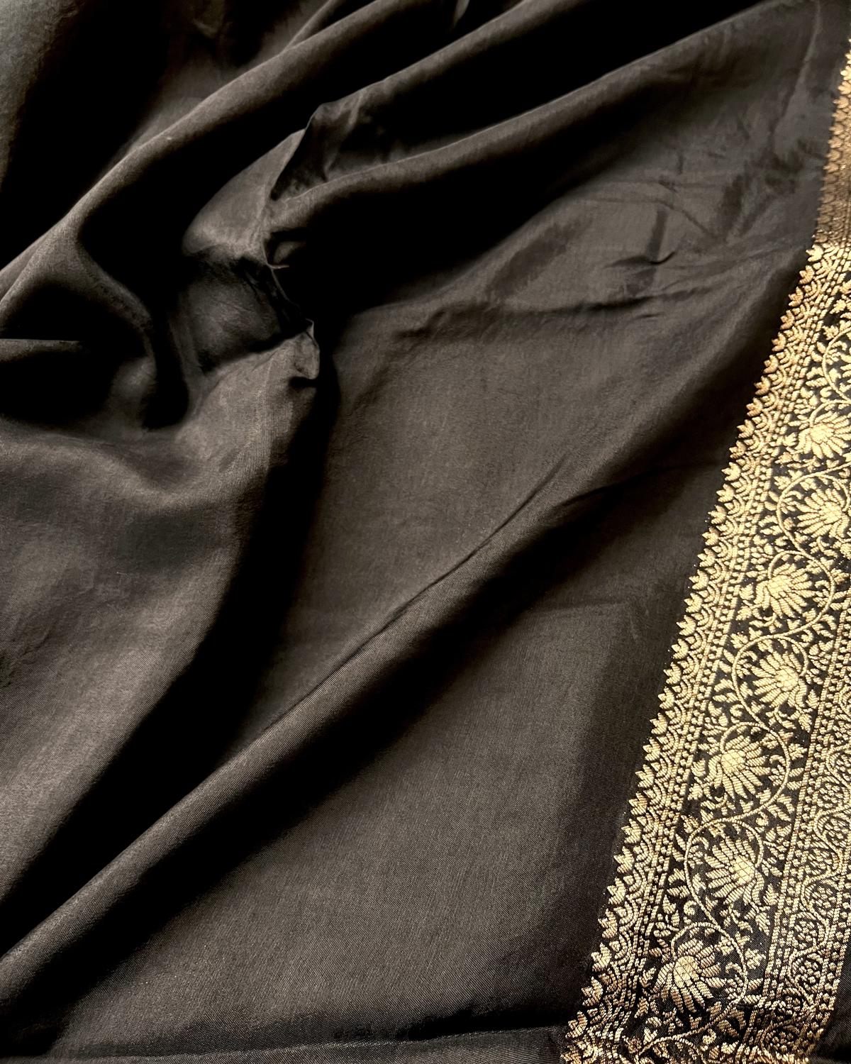 Black Shades Banarasi-inspired Floral Boota Pattern Viscose Saree with Rich Pallu