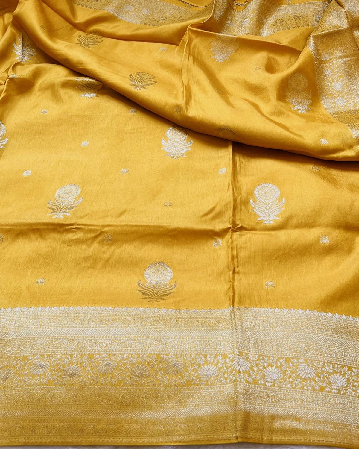 Yellow Shades Banarasi-inspired Floral Boota Pattern Viscose Saree with Rich Pallu