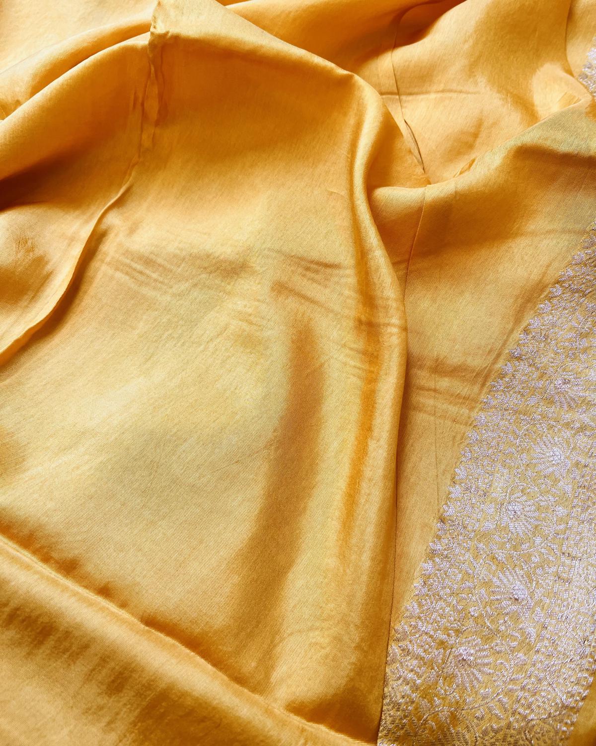 Yellow Shades Banarasi-inspired Floral Boota Pattern Viscose Saree with Rich Pallu