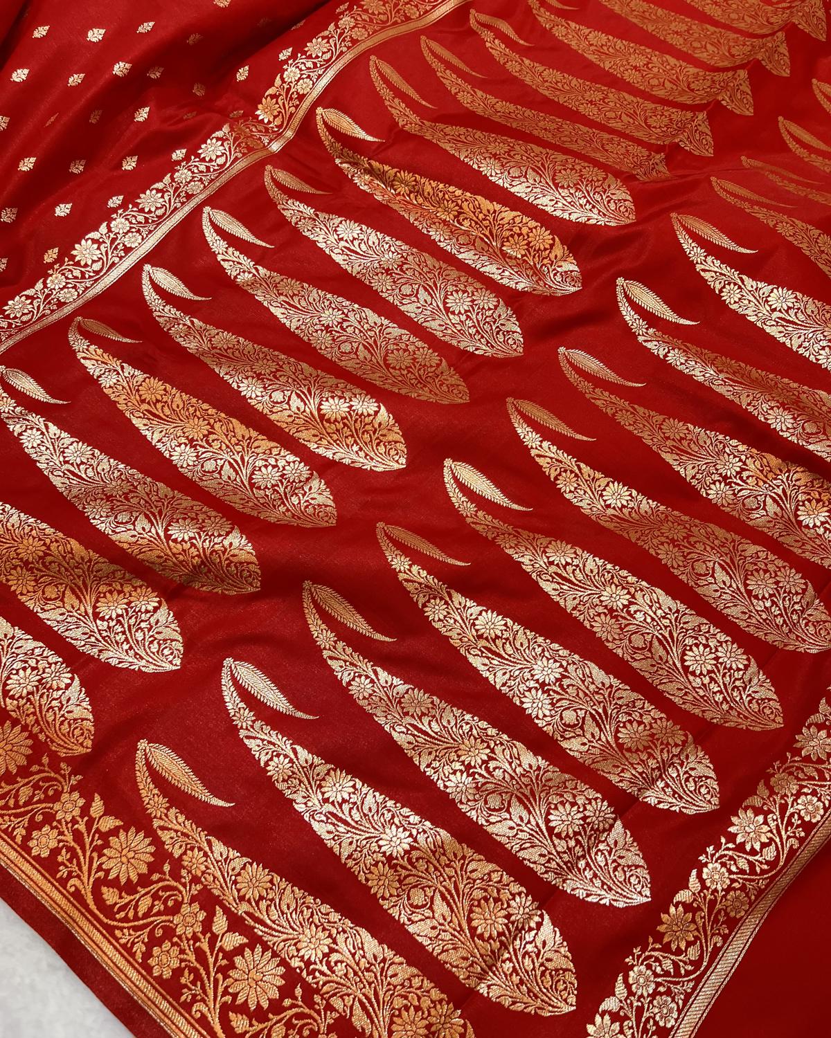 Rich pallu with golden zari weaving