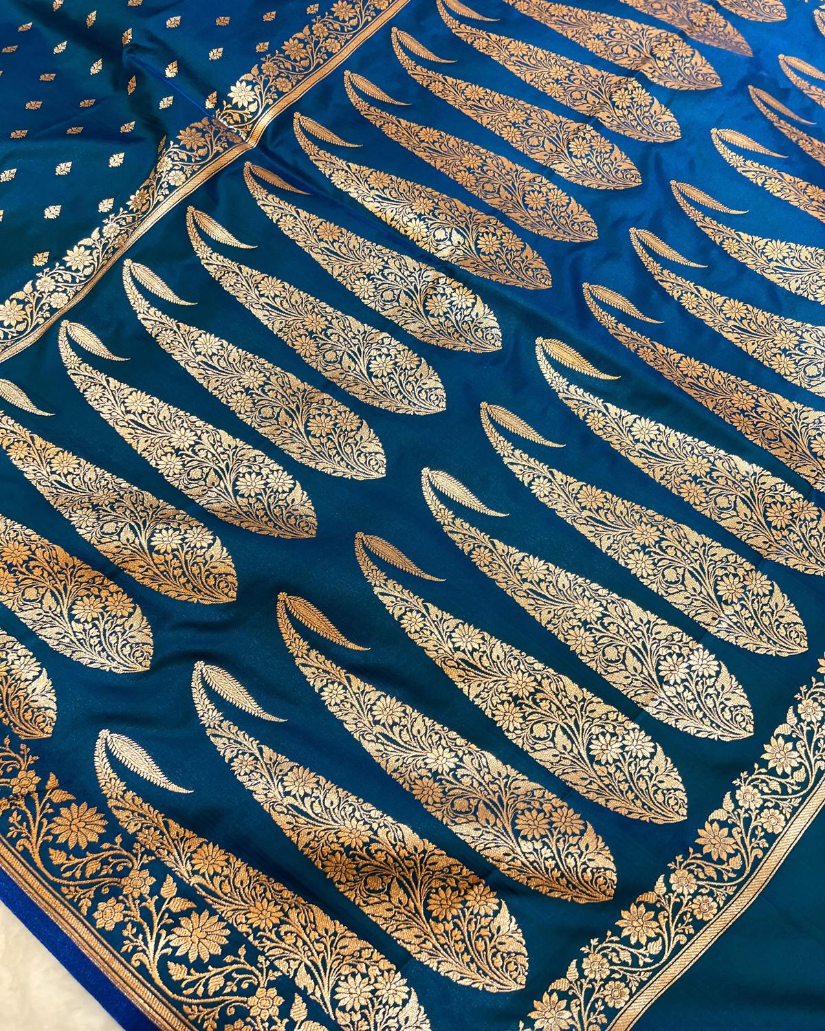 rich goden zari pallu perfect for wedding