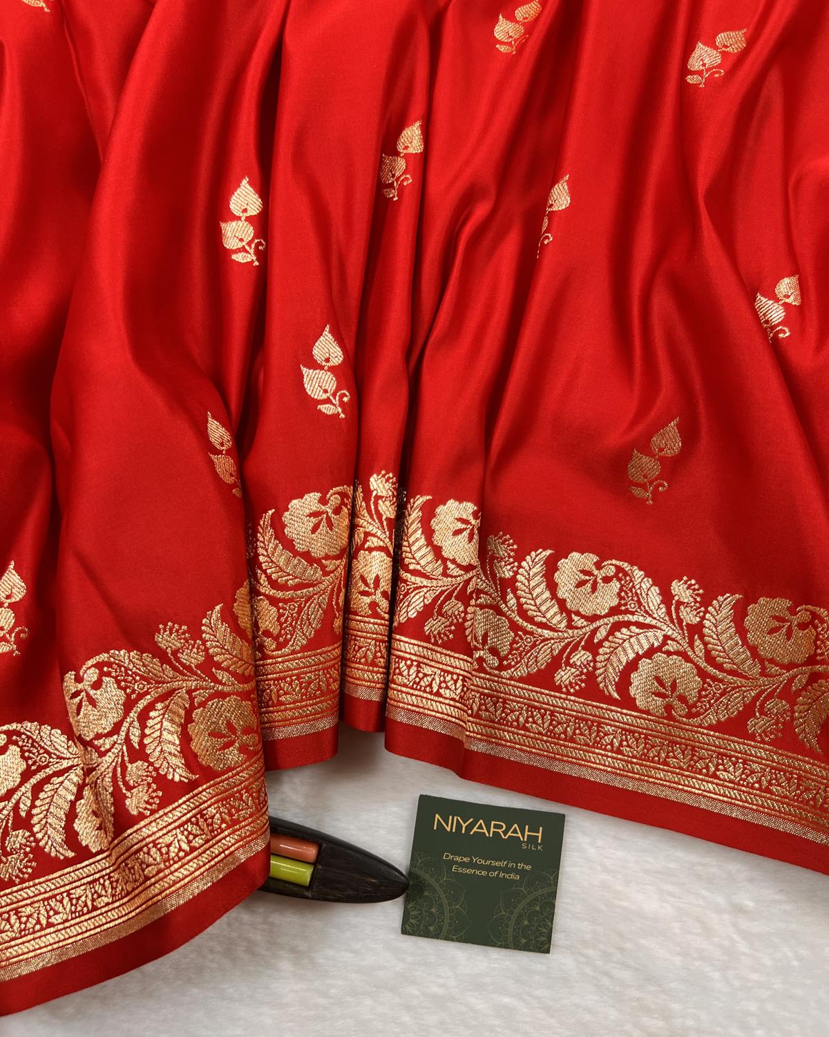 Red Shades Banarasi Leafy Booti Mashru Katan Silk Saree