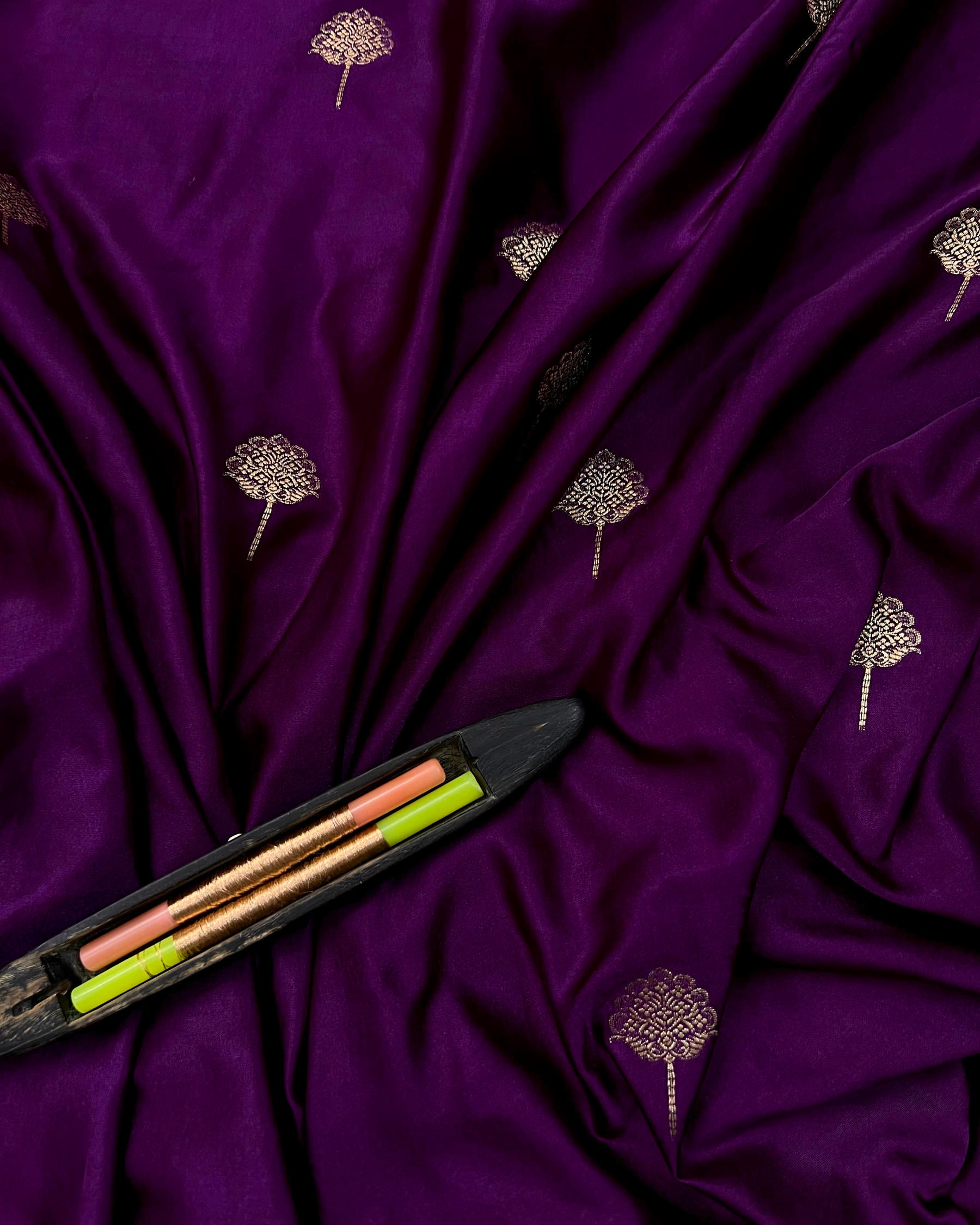 Deep Purple Shades Banarasi Floral Boota Mashru Katan Silk Saree - Niyarah