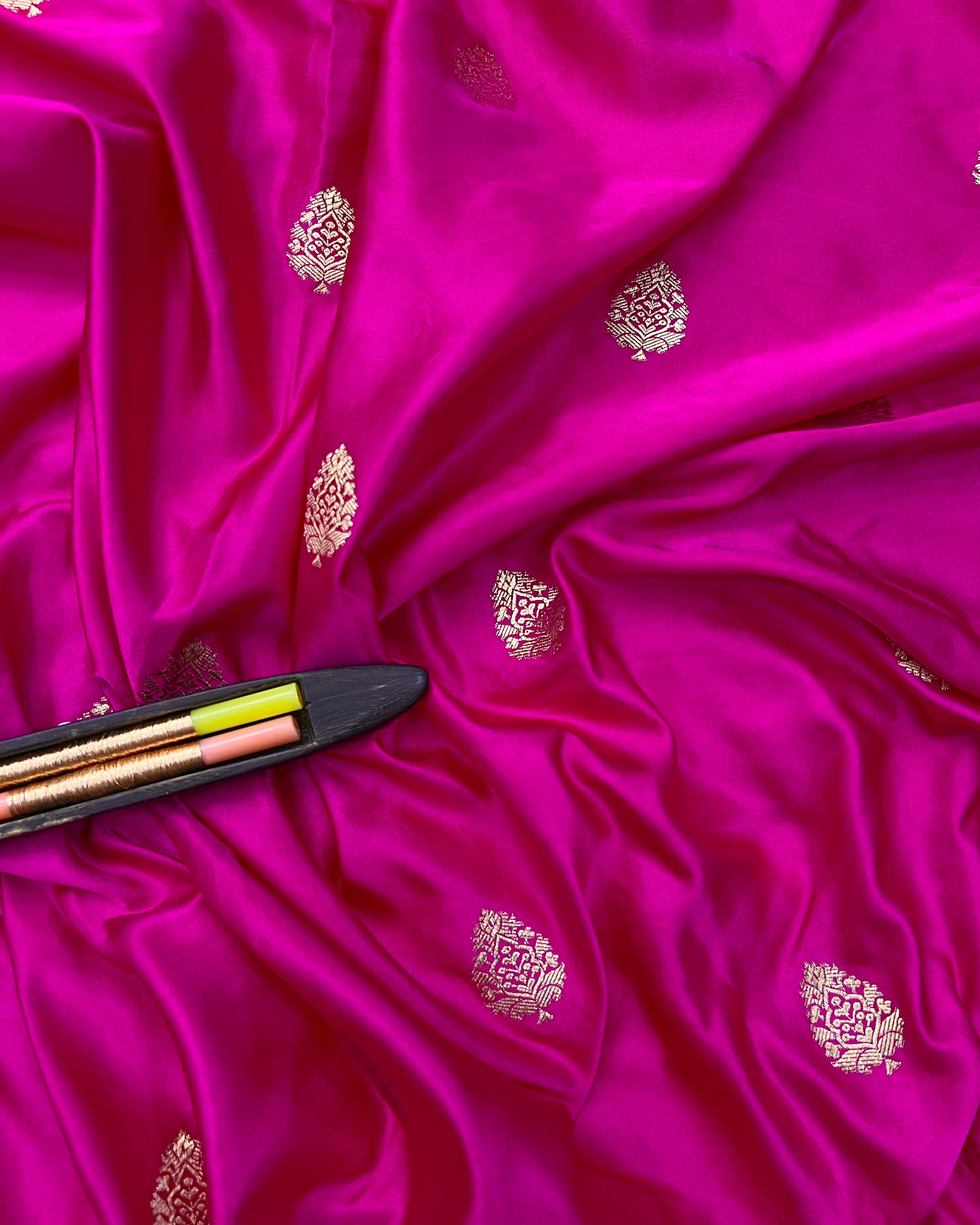 Rani Pink Shades Banarasi Floral Boota Mashru Katan Silk Saree - Niyarah