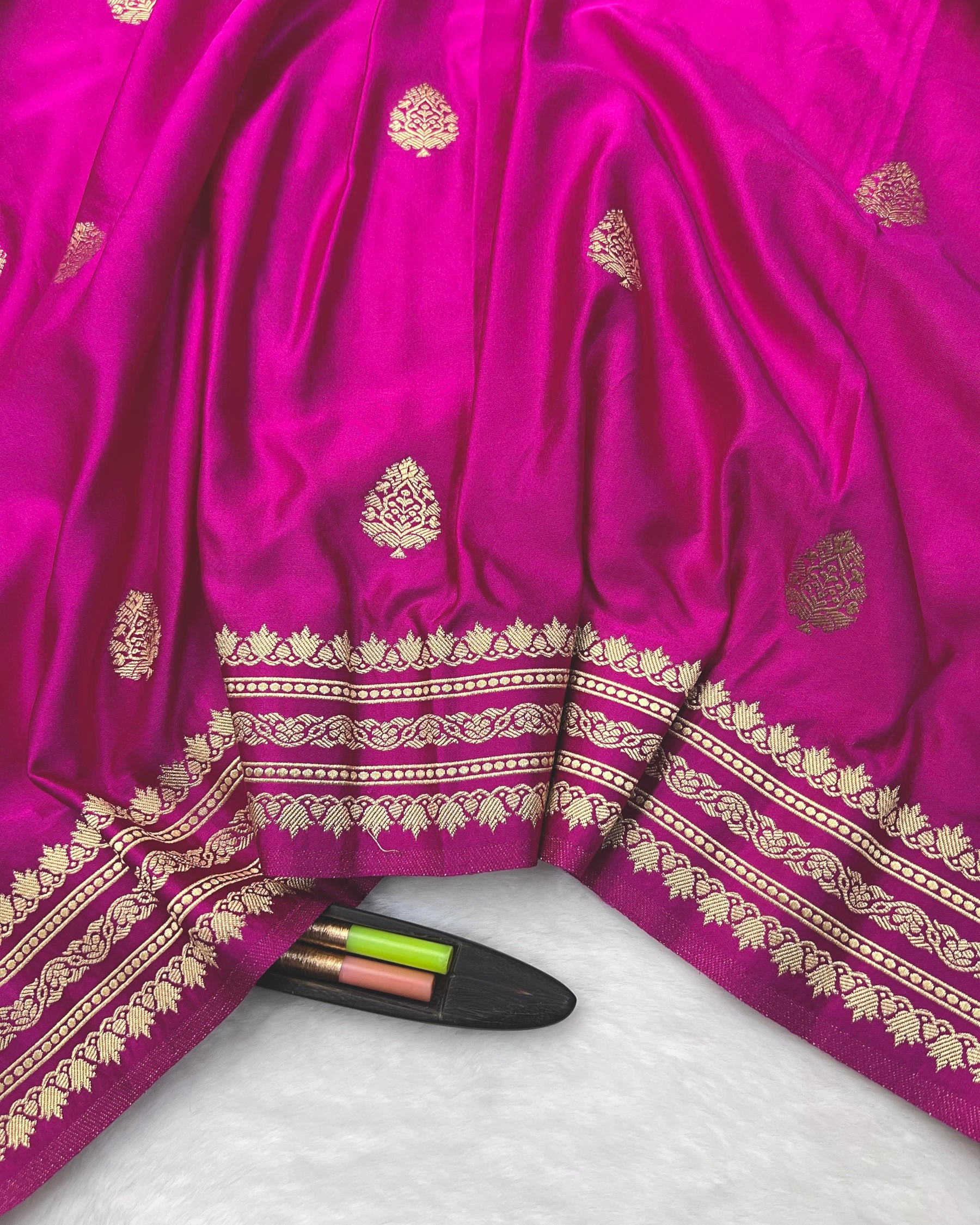 Rani Pink Shades Banarasi Floral Boota Mashru Katan Silk Saree - Niyarah