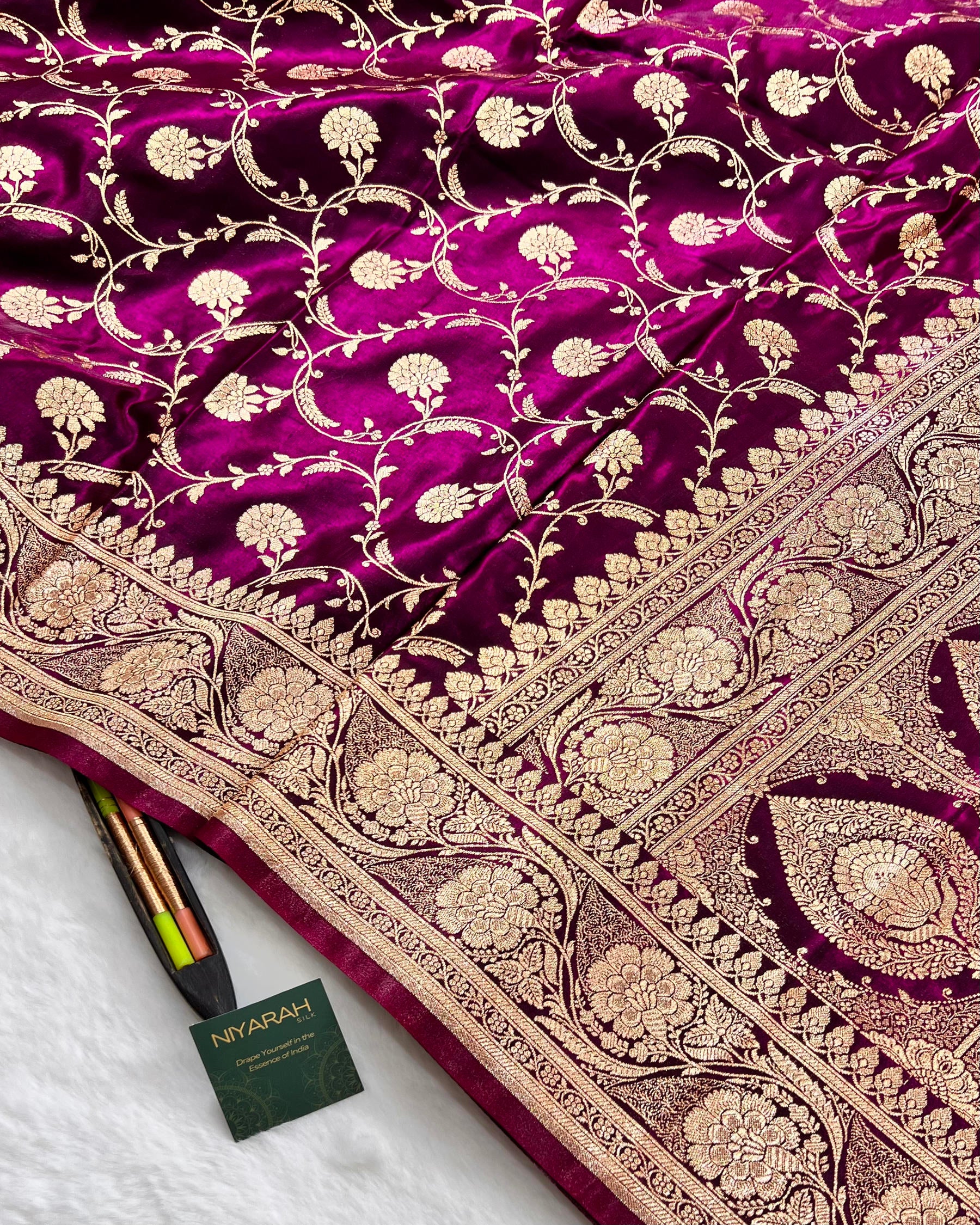 Wine Shades Banarasi Floral Zaal Mashru Satin Silk Saree - Niyarah