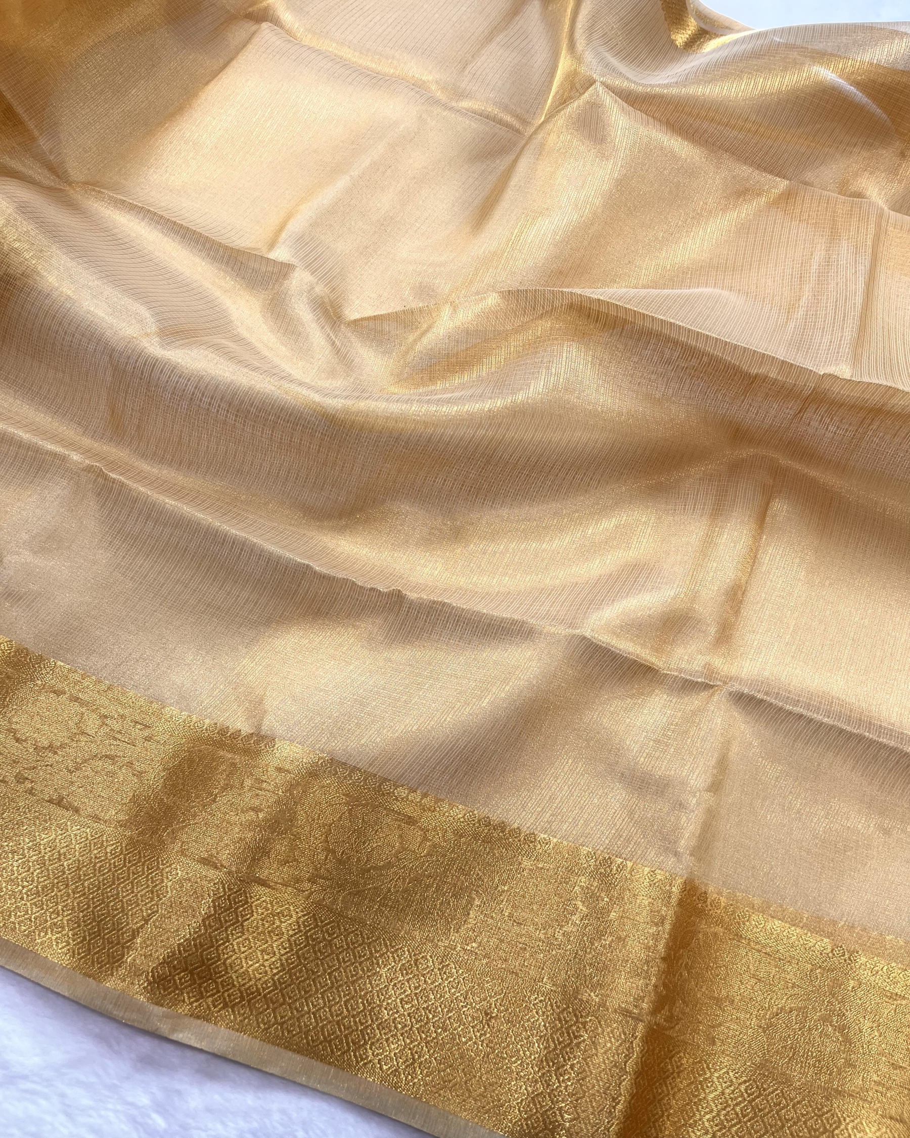 Plain Gold Zari Weaving Banarasi Soft Tissue Saree - Niyarah