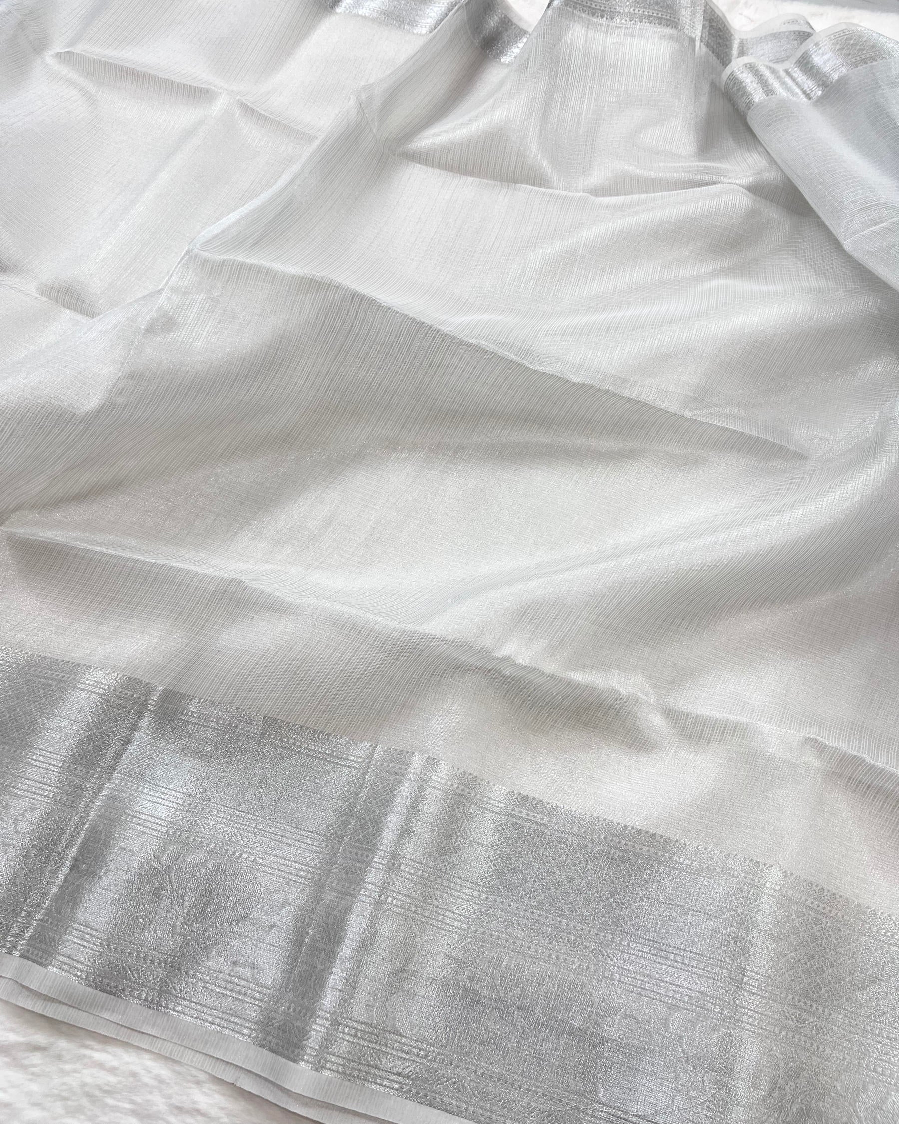 Plain Silver Zari Weaving Banarasi Soft Tissue Saree - Niyarah