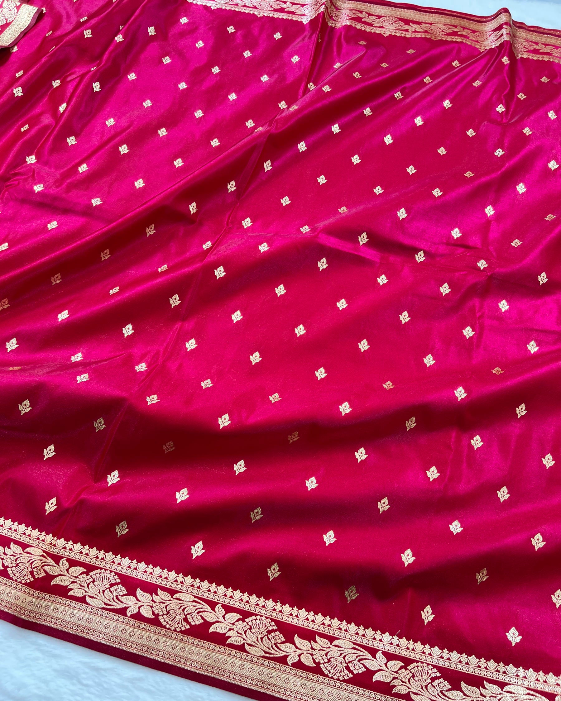 Rani Shades Banarasi Booti Mashru Satin Silk Saree - Niyarah
