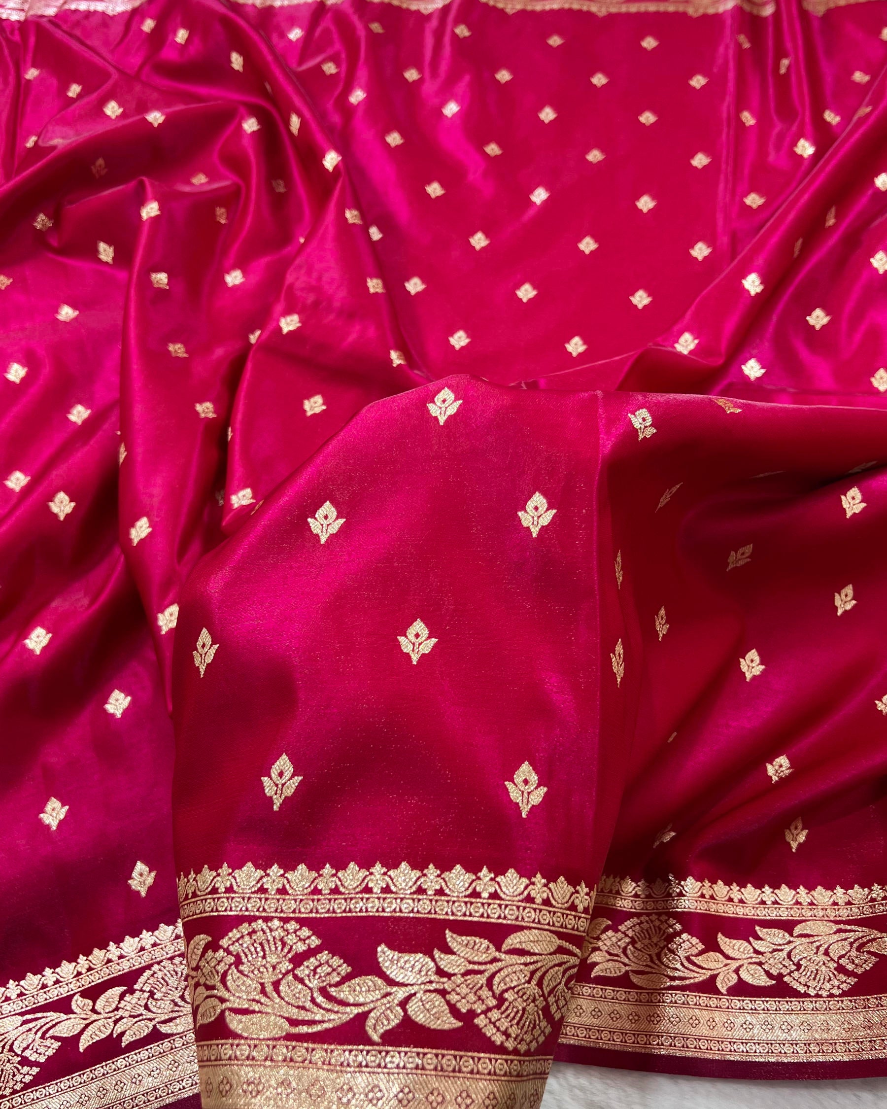 Rani Shades Banarasi Booti Mashru Satin Silk Saree - Niyarah