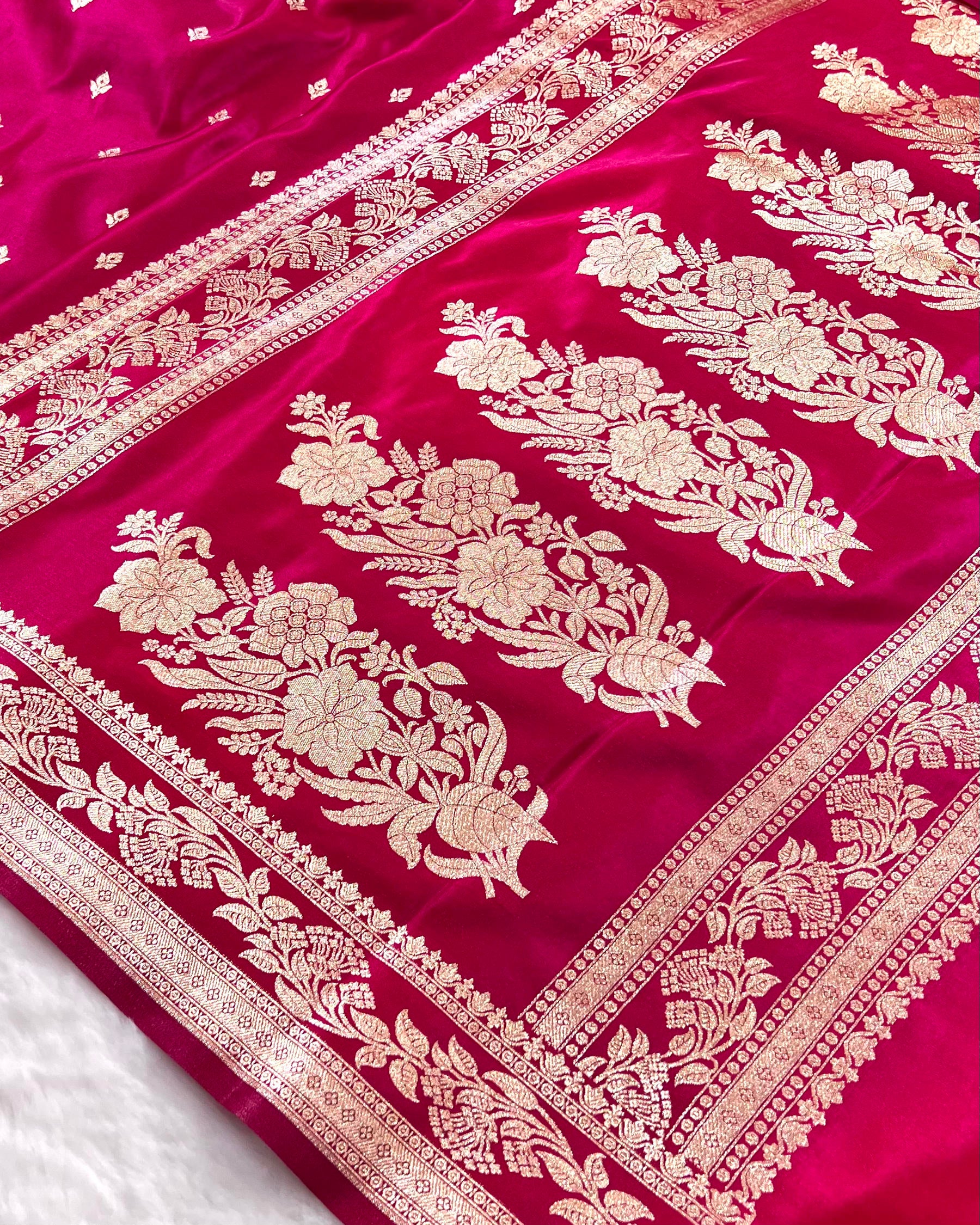 Rani Shades Banarasi Booti Mashru Satin Silk Saree - Niyarah