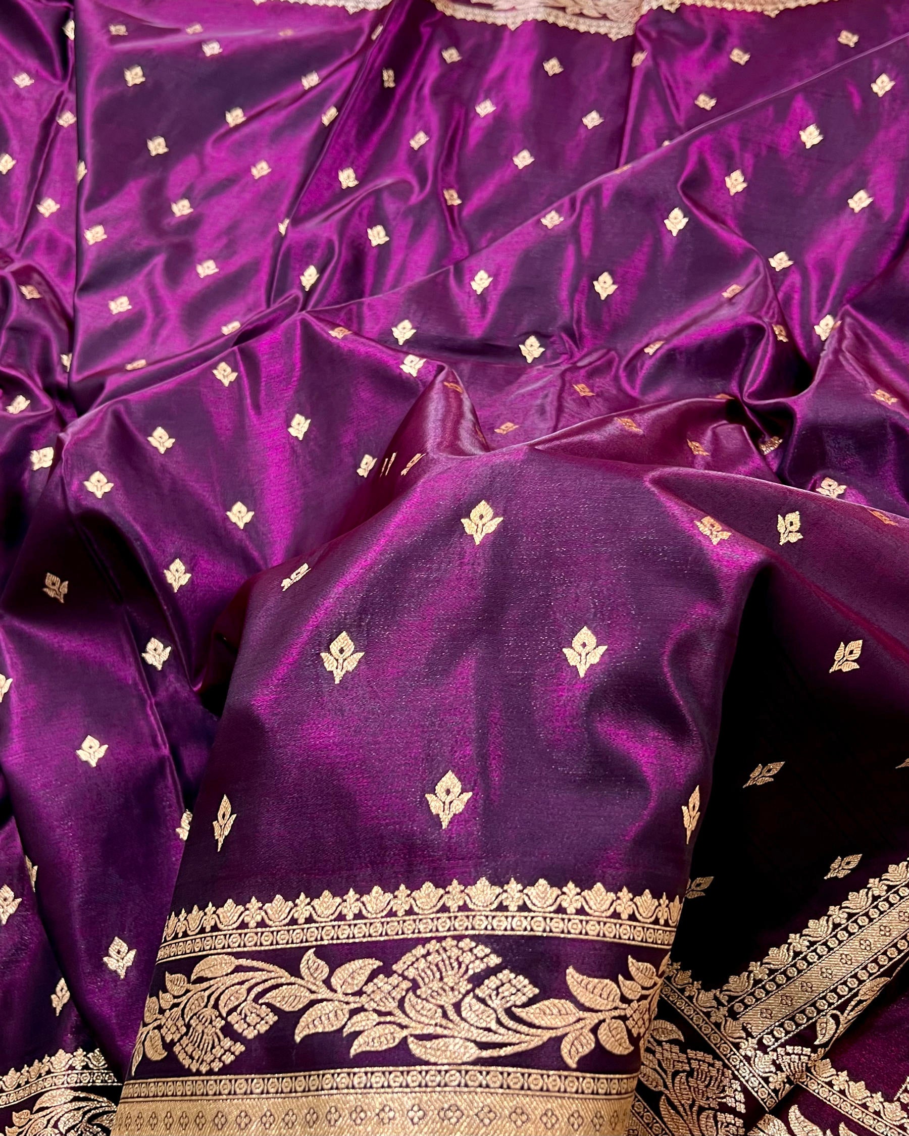 Wine Shades Banarasi Booti Mashru Satin Silk Saree - Niyarah