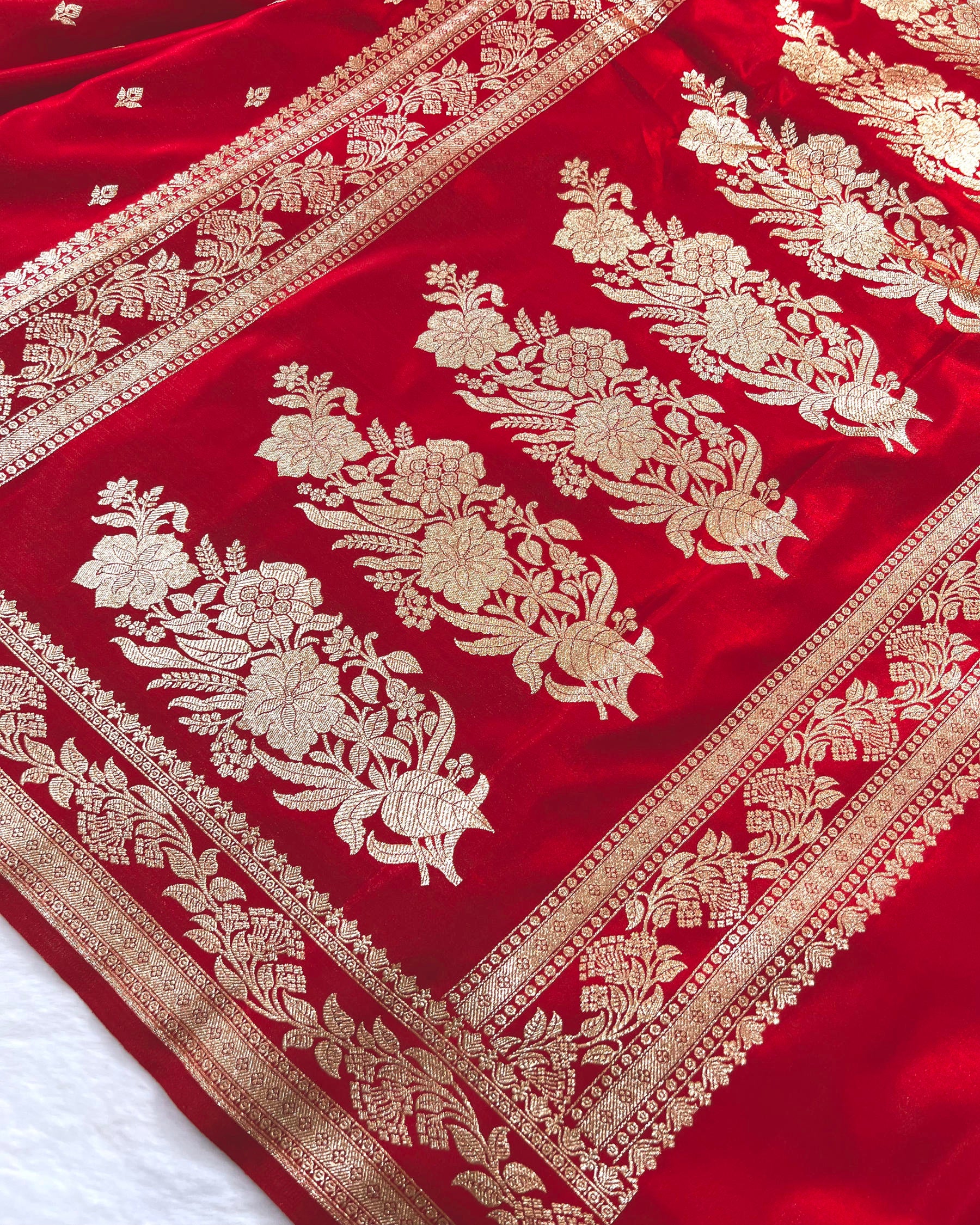 Red Banarasi Booti Mashru Satin Silk Saree - Niyarah