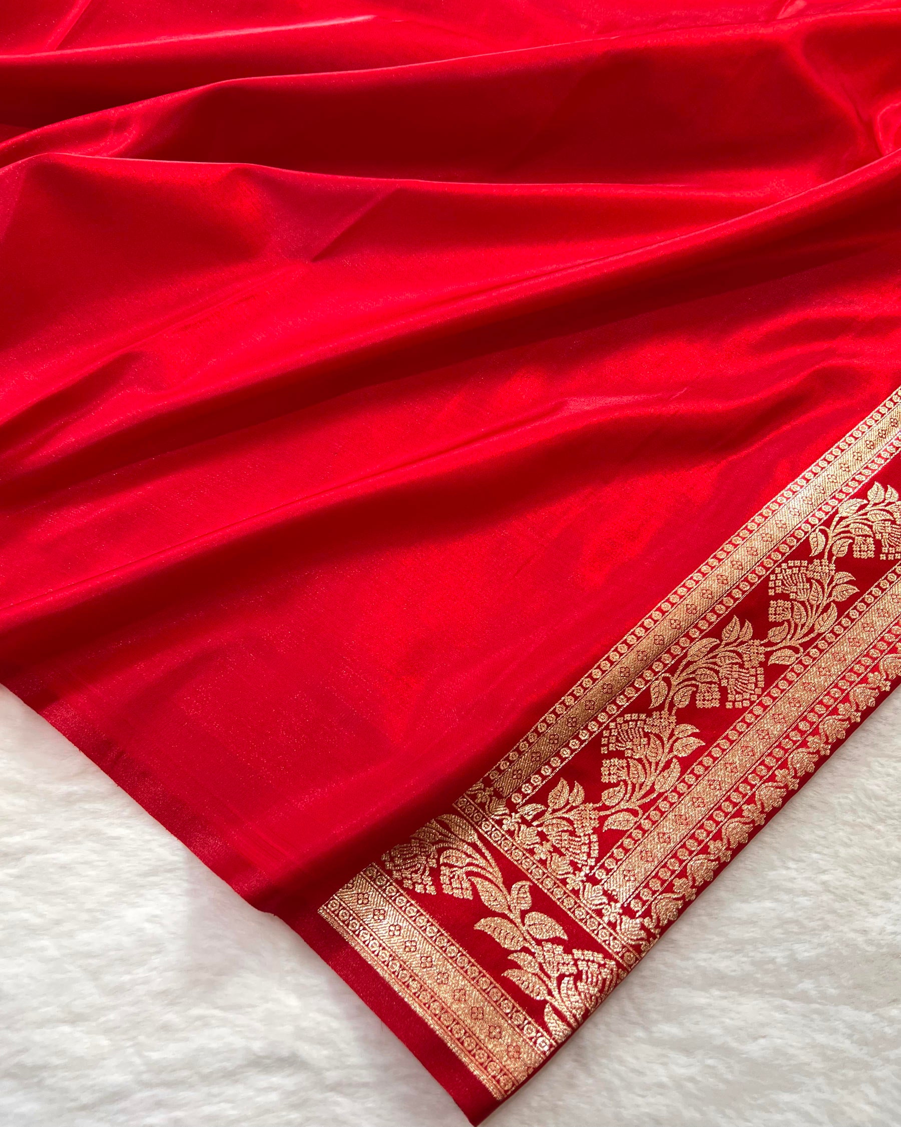 Red Banarasi Booti Mashru Satin Silk Saree - Niyarah
