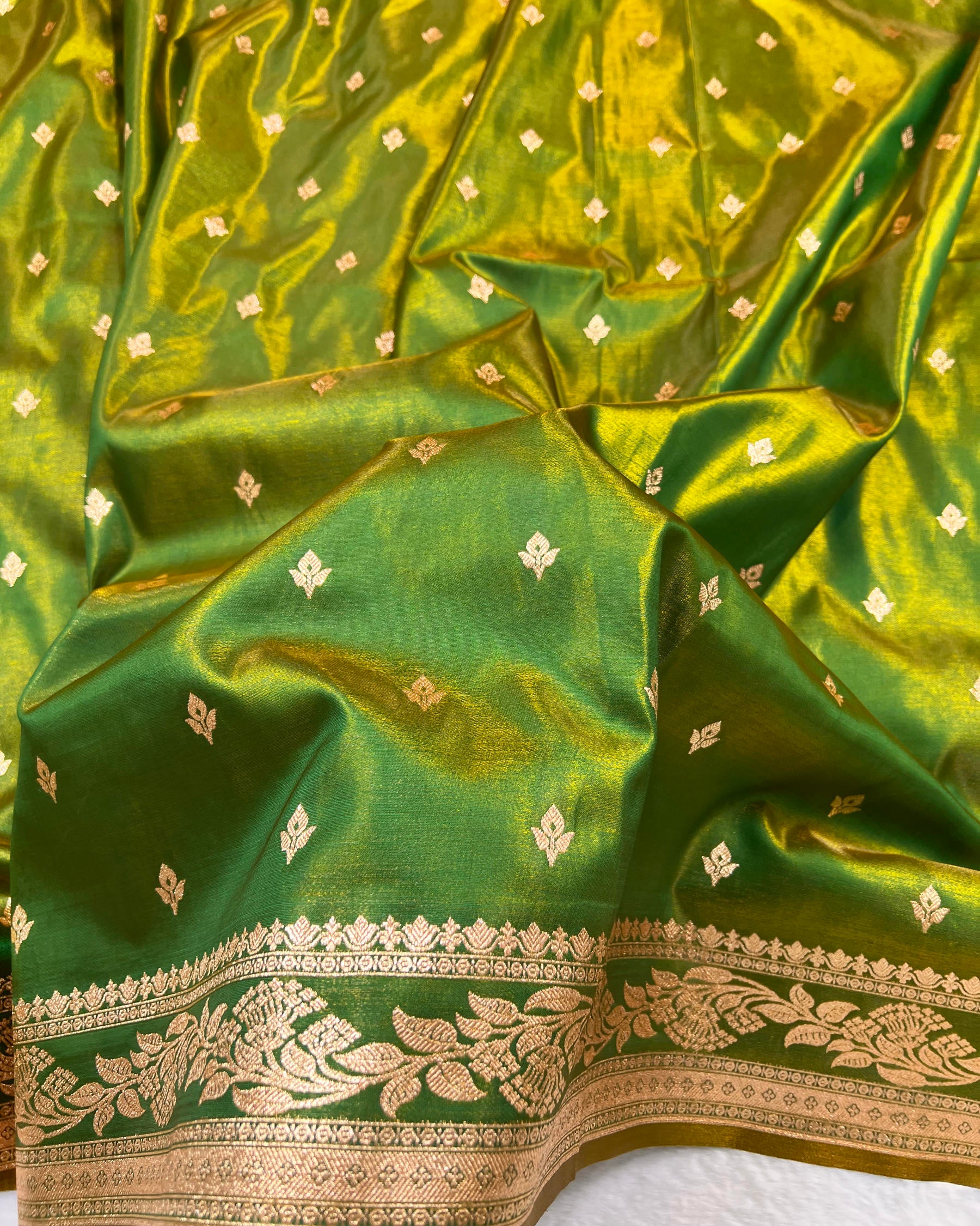 Mehandi Shades Banarasi Booti Mashru Satin Silk Saree - Niyarah