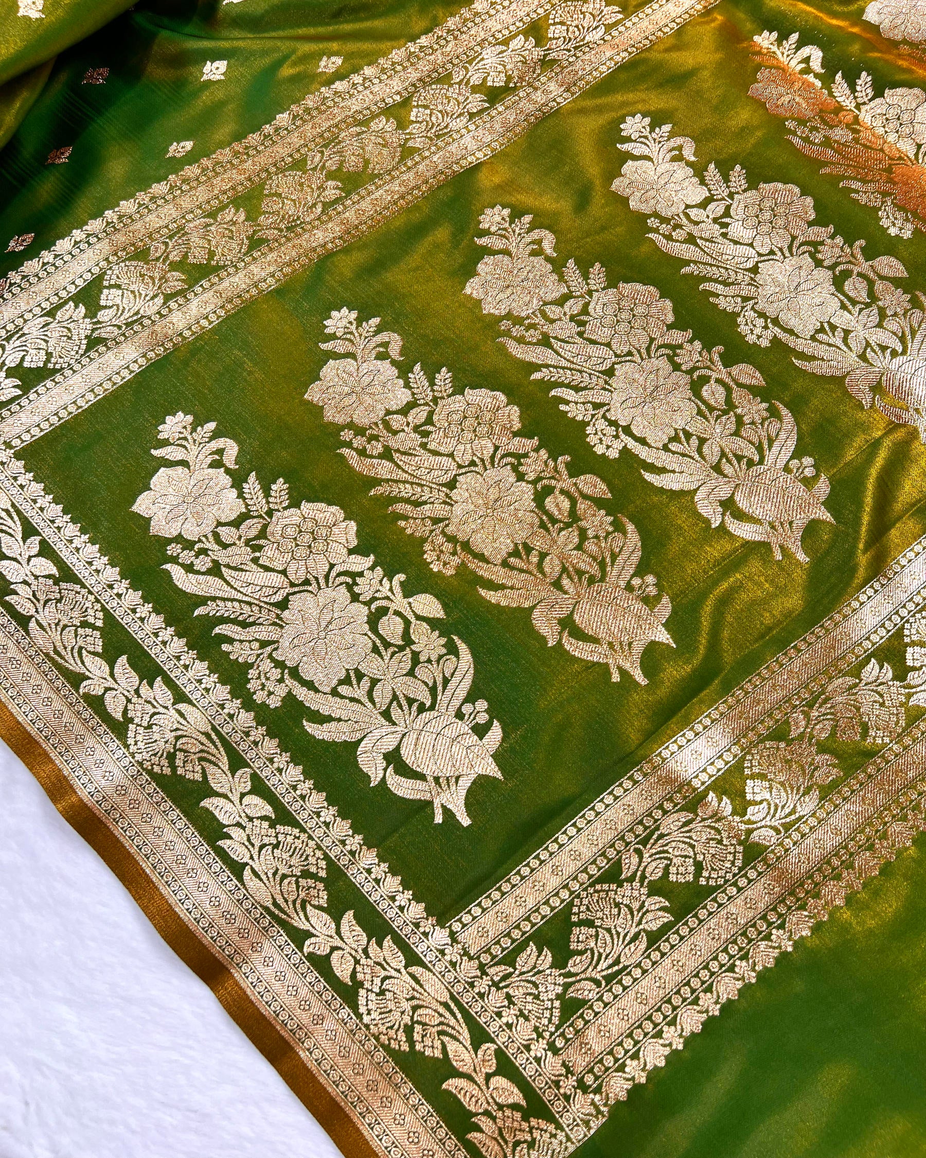 Mehandi Shades Banarasi Booti Mashru Satin Silk Saree - Niyarah