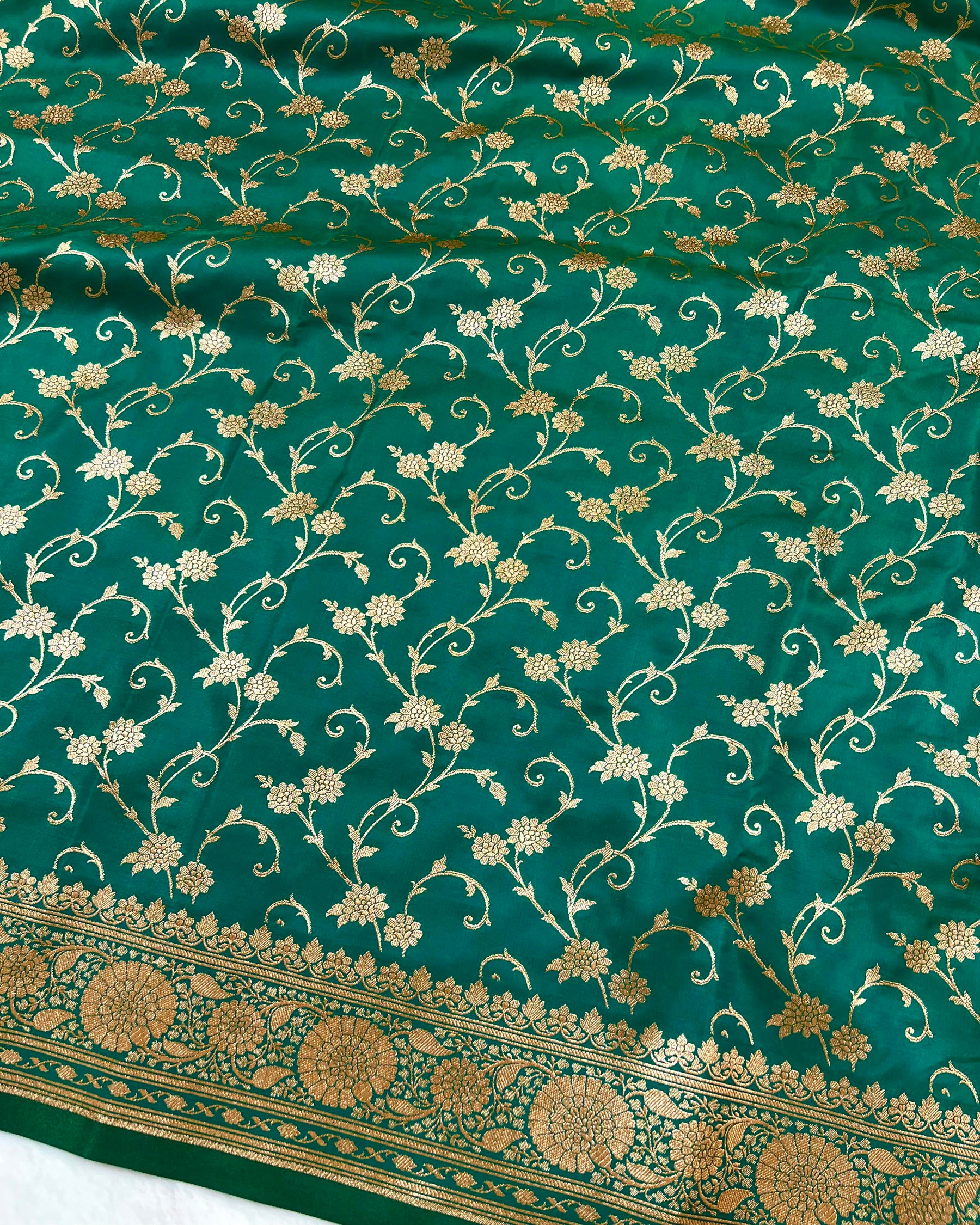 Teal Shades Floral Zaal Mashru Satin Silk Saree - Niyarah