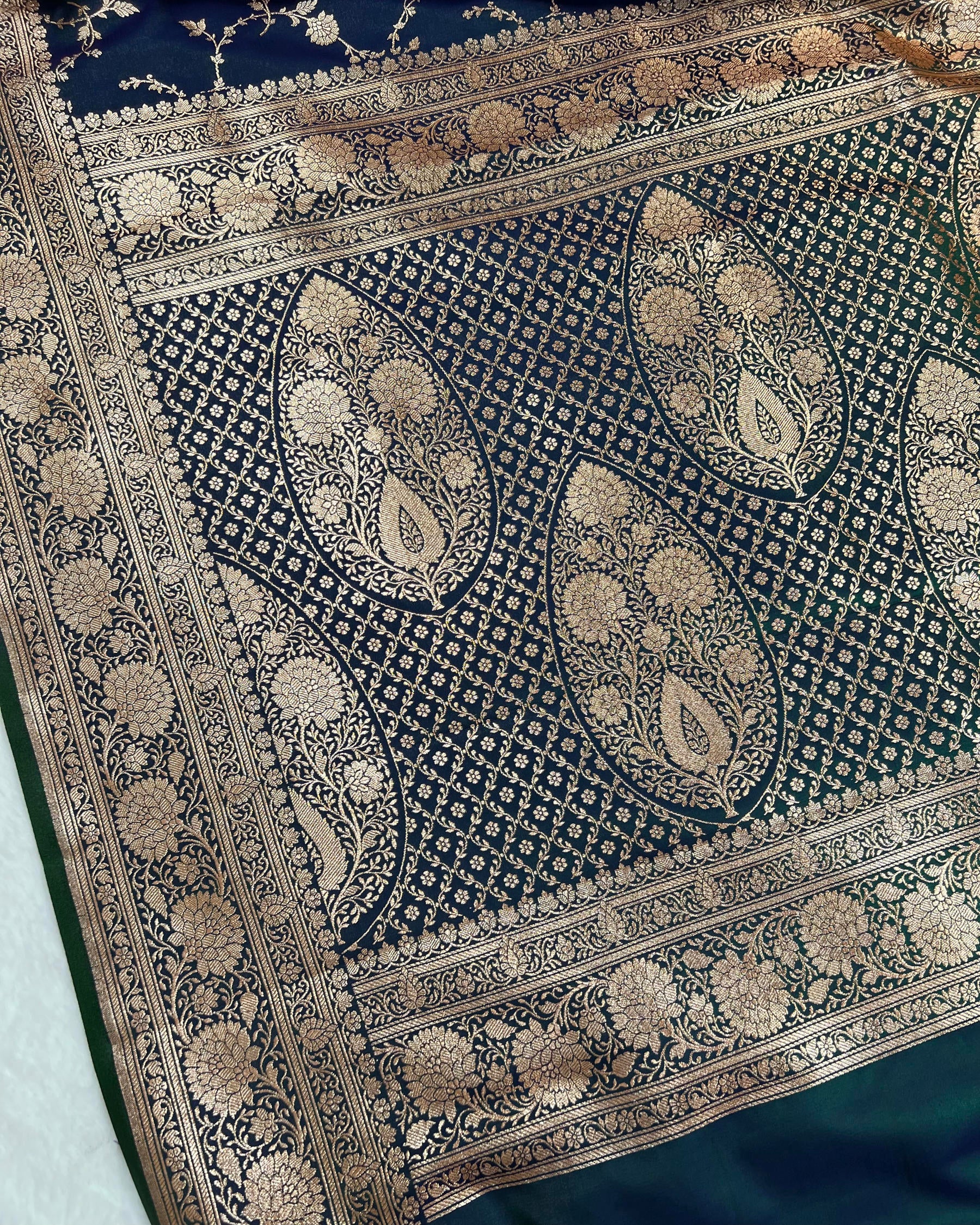Peacock Green Shades Floral Zaal Mashru Satin Silk Saree - Niyarah