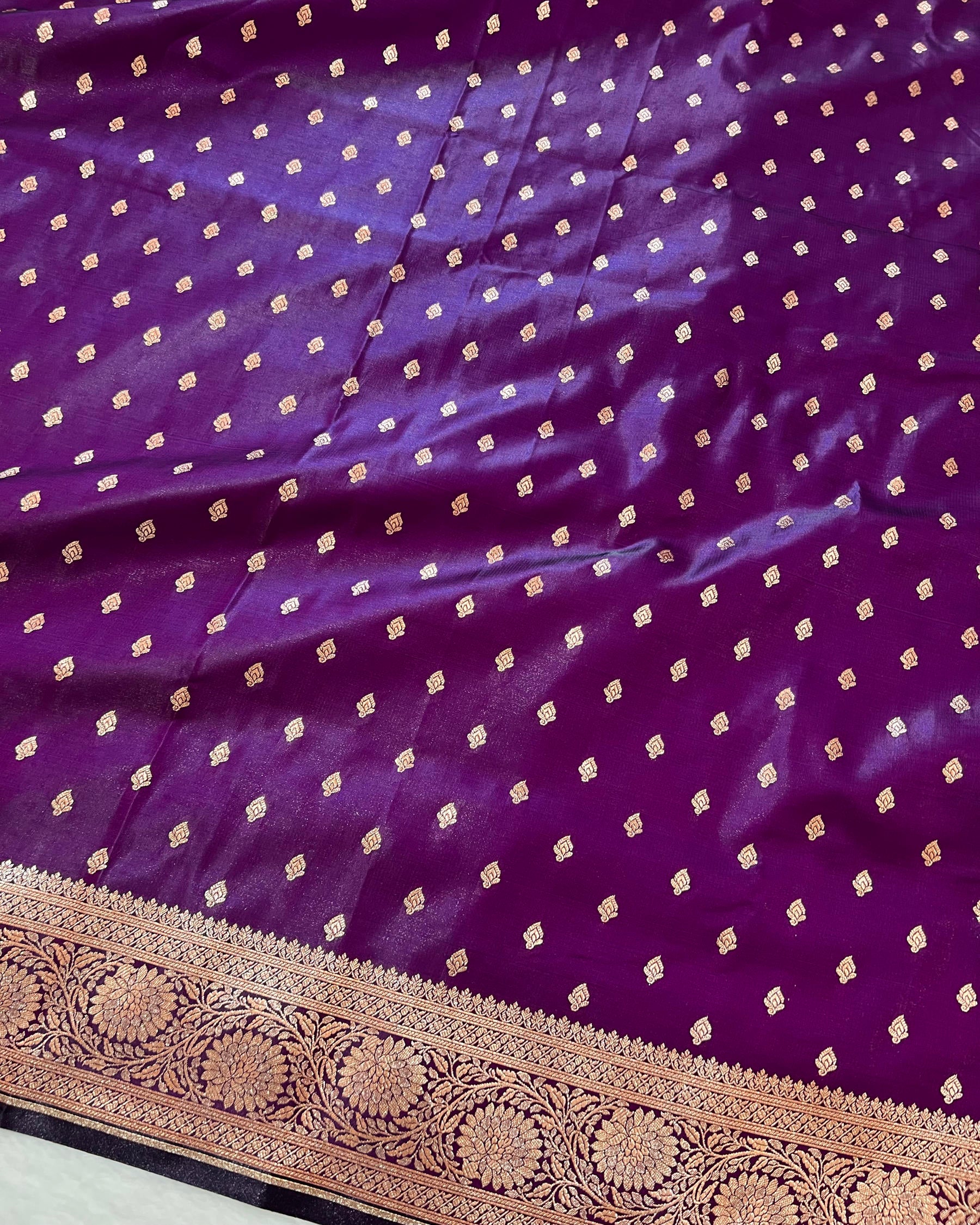 Purple Shades Banarasi Booti Mashru Satin Silk Saree - Niyarah