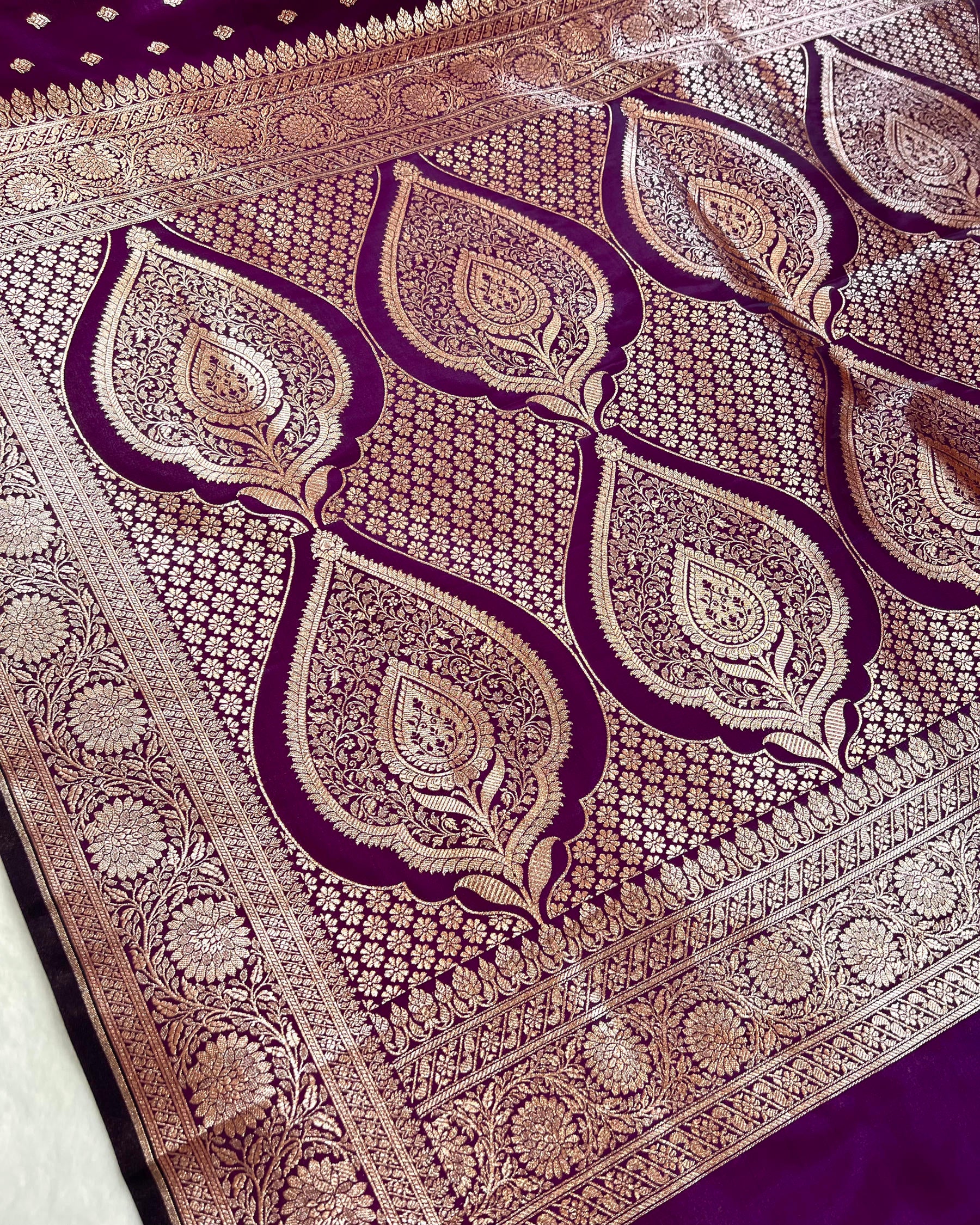 Purple Shades Banarasi Booti Mashru Satin Silk Saree - Niyarah