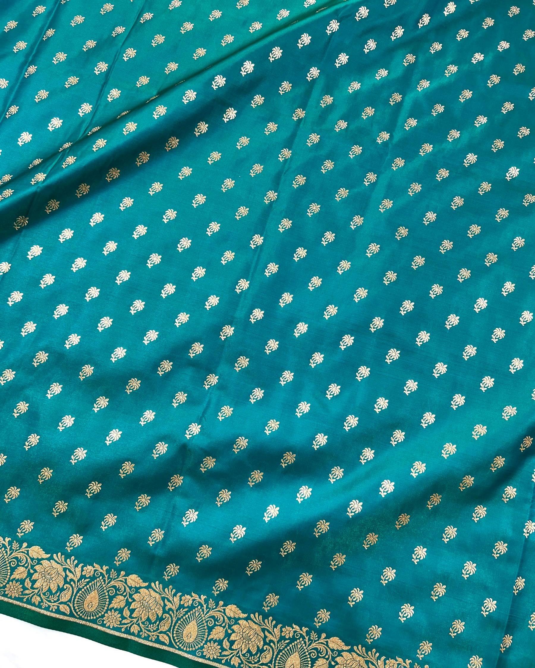 Soft Firozi Shades Banarasi Booti Mashru Satin Silk Saree - Niyarah