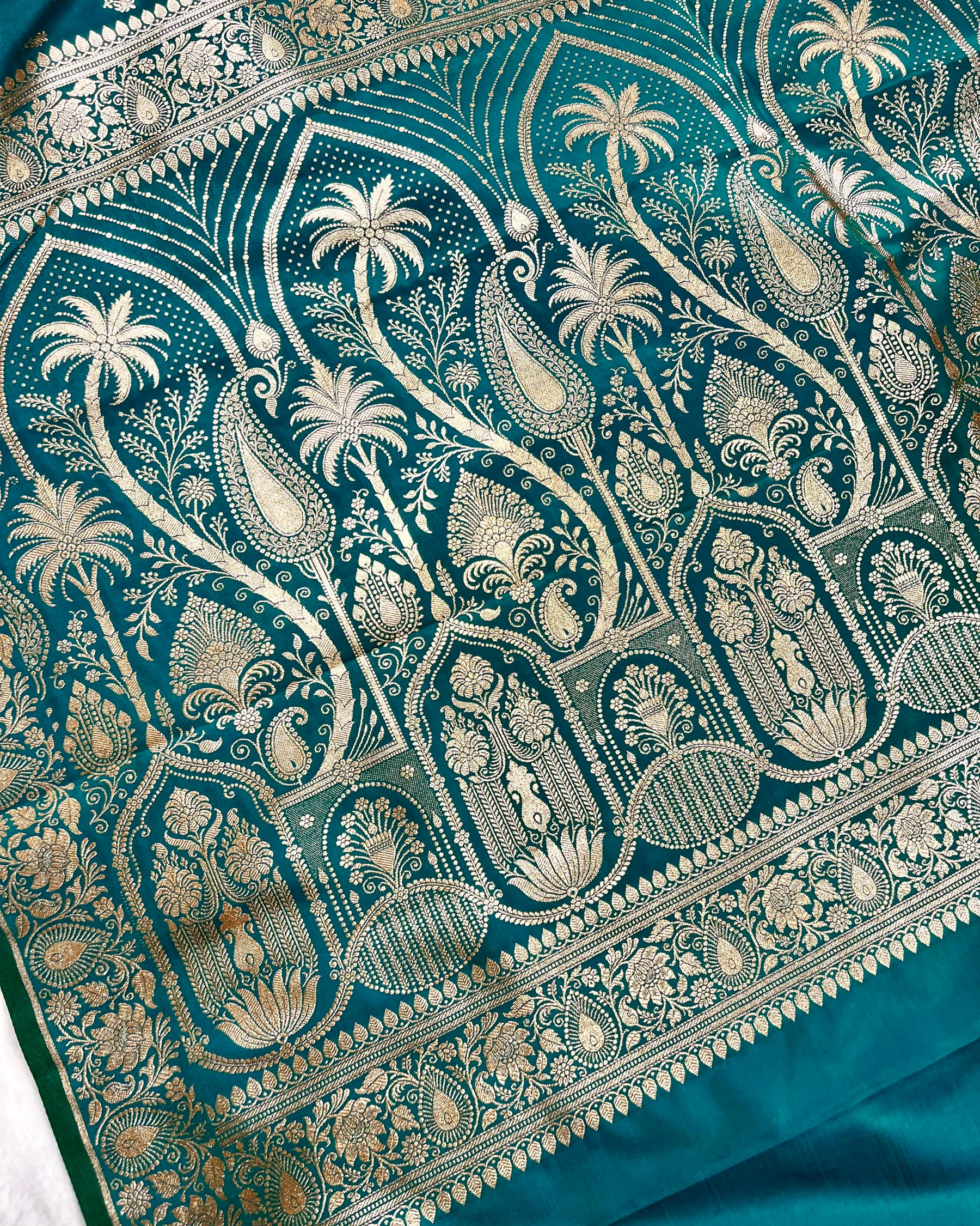 Soft Firozi Shades Banarasi Booti Mashru Satin Silk Saree - Niyarah
