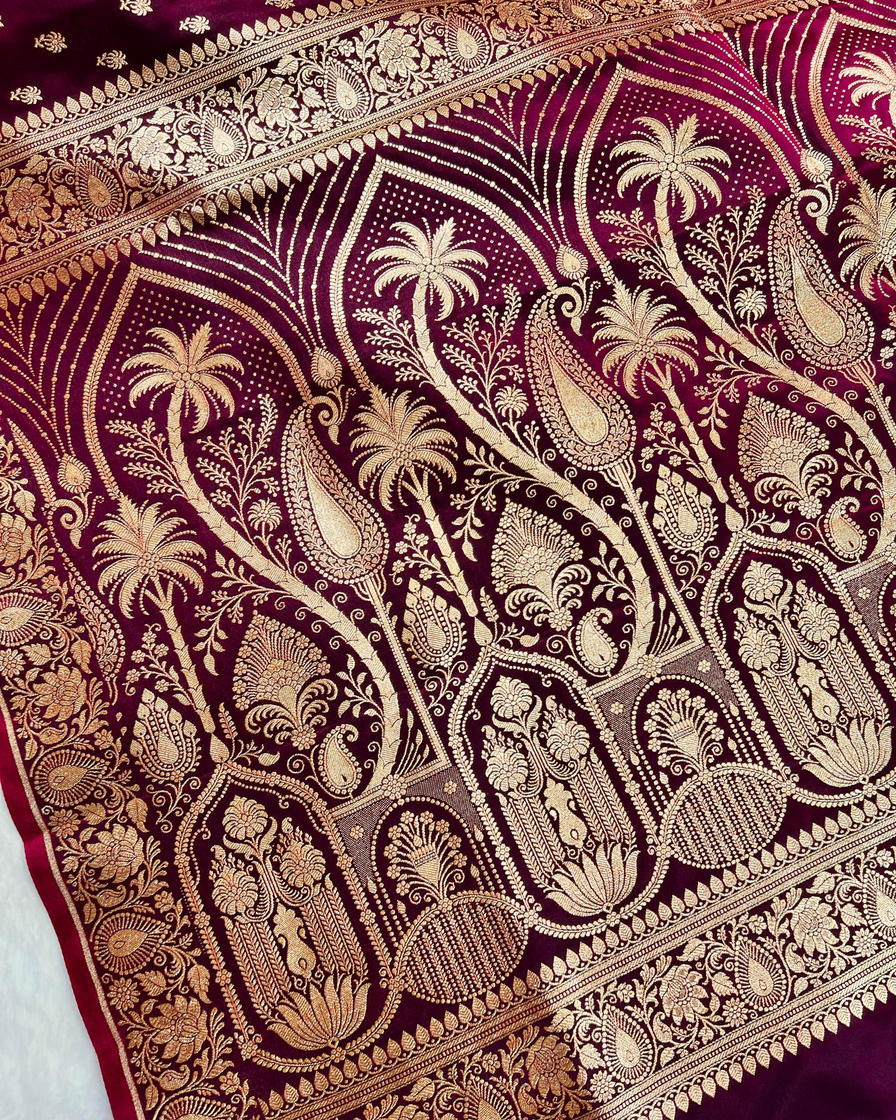 Soft Wine Shades Banarasi Booti Mashru Satin Silk Saree - Niyarah