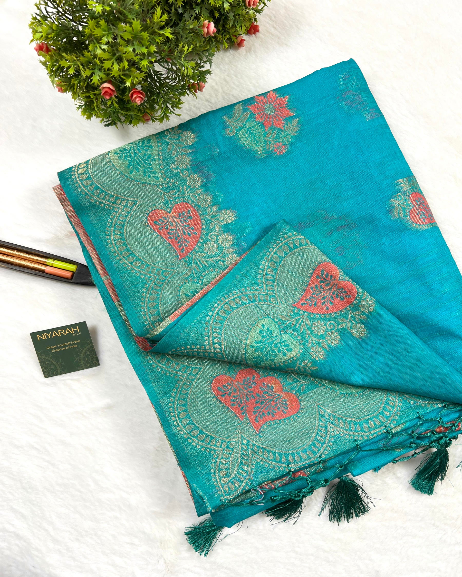 Firozi Shades Meena Boota Semi Linen Silk Saree - Niyarah