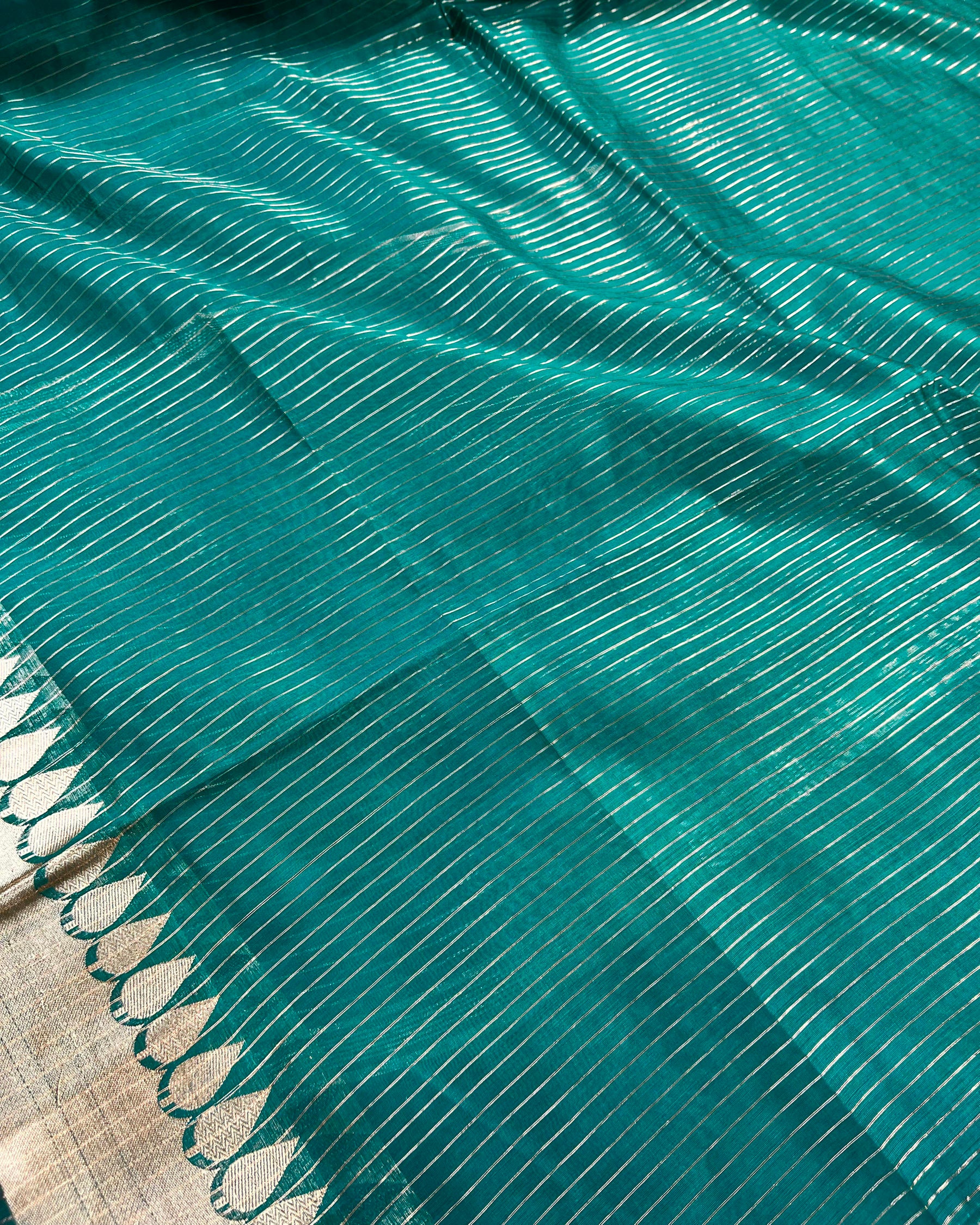 Daily Wear Rama Plain Breathable Cotton Silk Saree - Niyarah