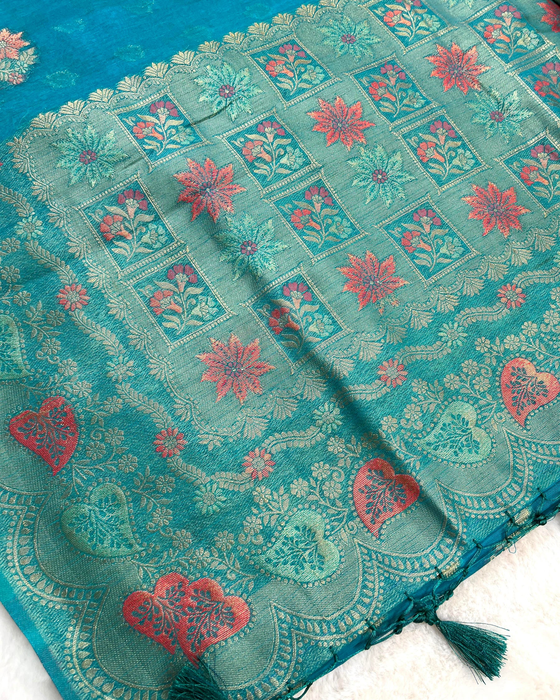 Firozi Shades Meena Boota Semi Linen Silk Saree - Niyarah