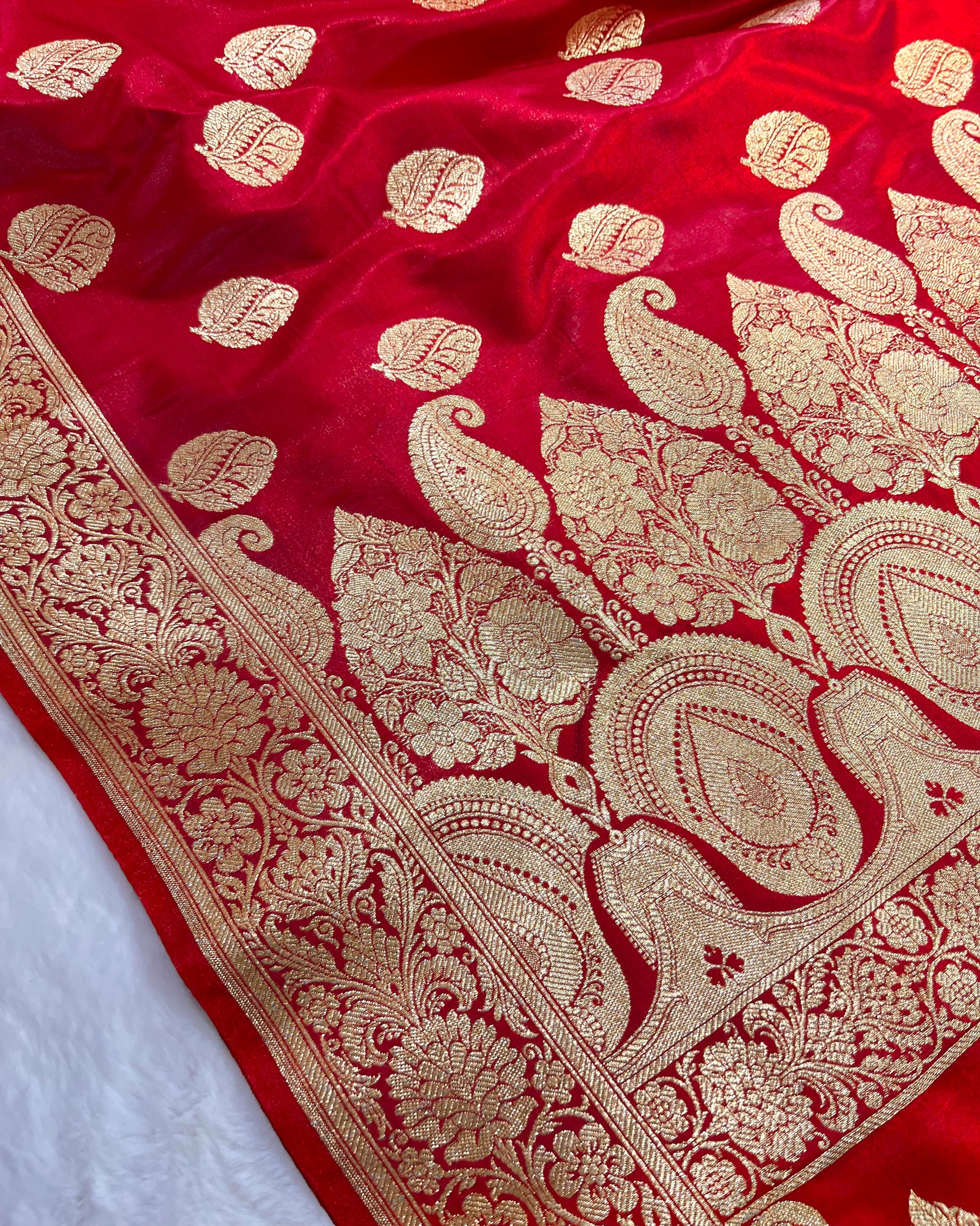 Red Shades Banarasi Boota Satin Silk Saree - Niyarah