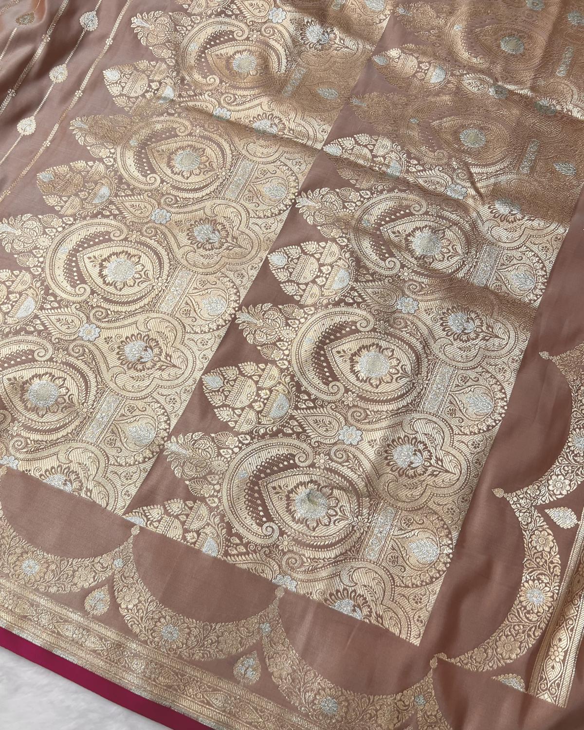 Close upof pallu with sona supa work floral design on brown banarasi silk saree-Niyarah | Shop Banarasi saree varanasi
