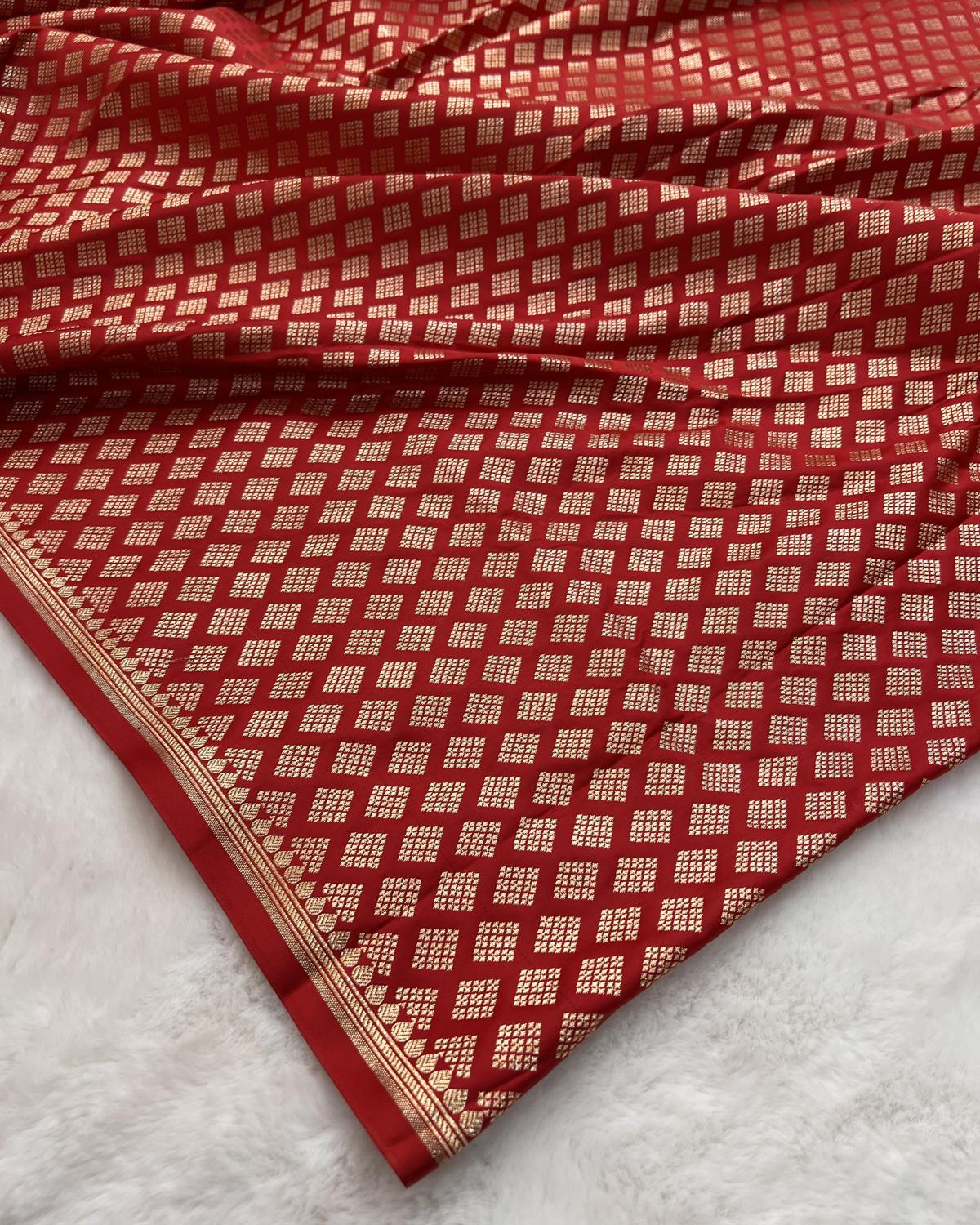Red Shades Banarasi Boota Border Mashru Katan Silk Saree