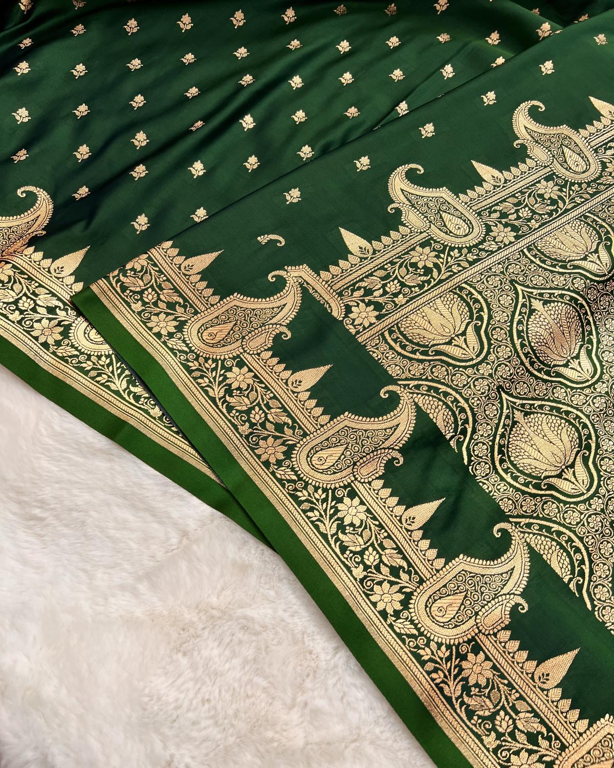 Cross Bottle Green Banarasi Floral Booti Mashru Silk Saree