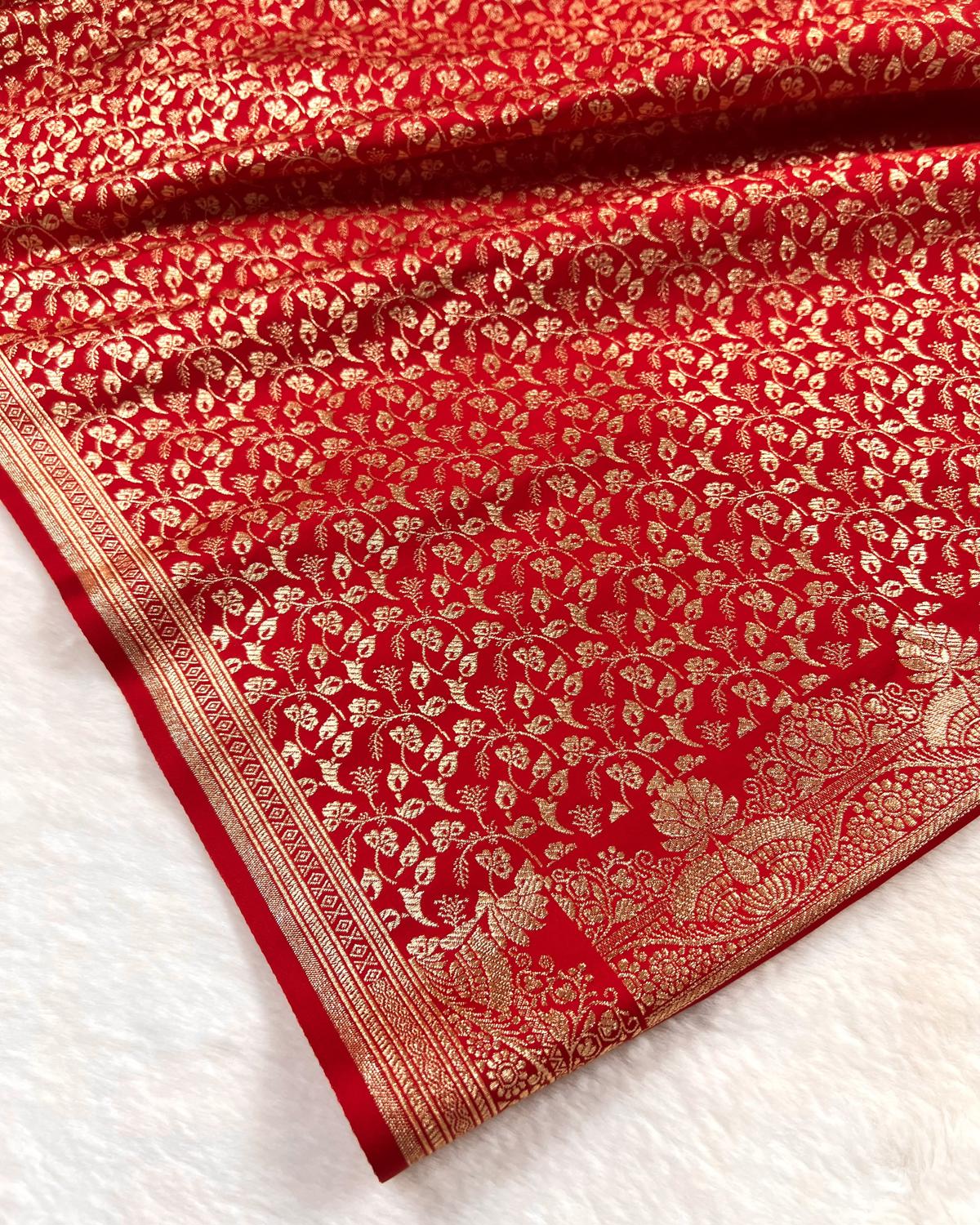 Red Shades Banarasi Floral Booti Open Border Mashru Katan Silk Saree