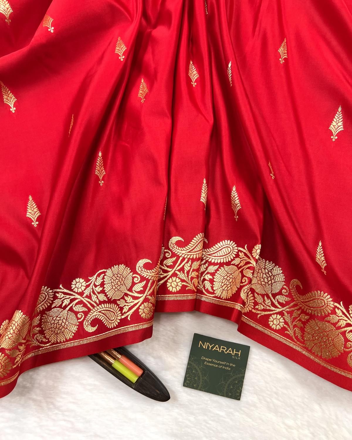 Red Shades Banarasi Booti Mashru Katan Silk Saree